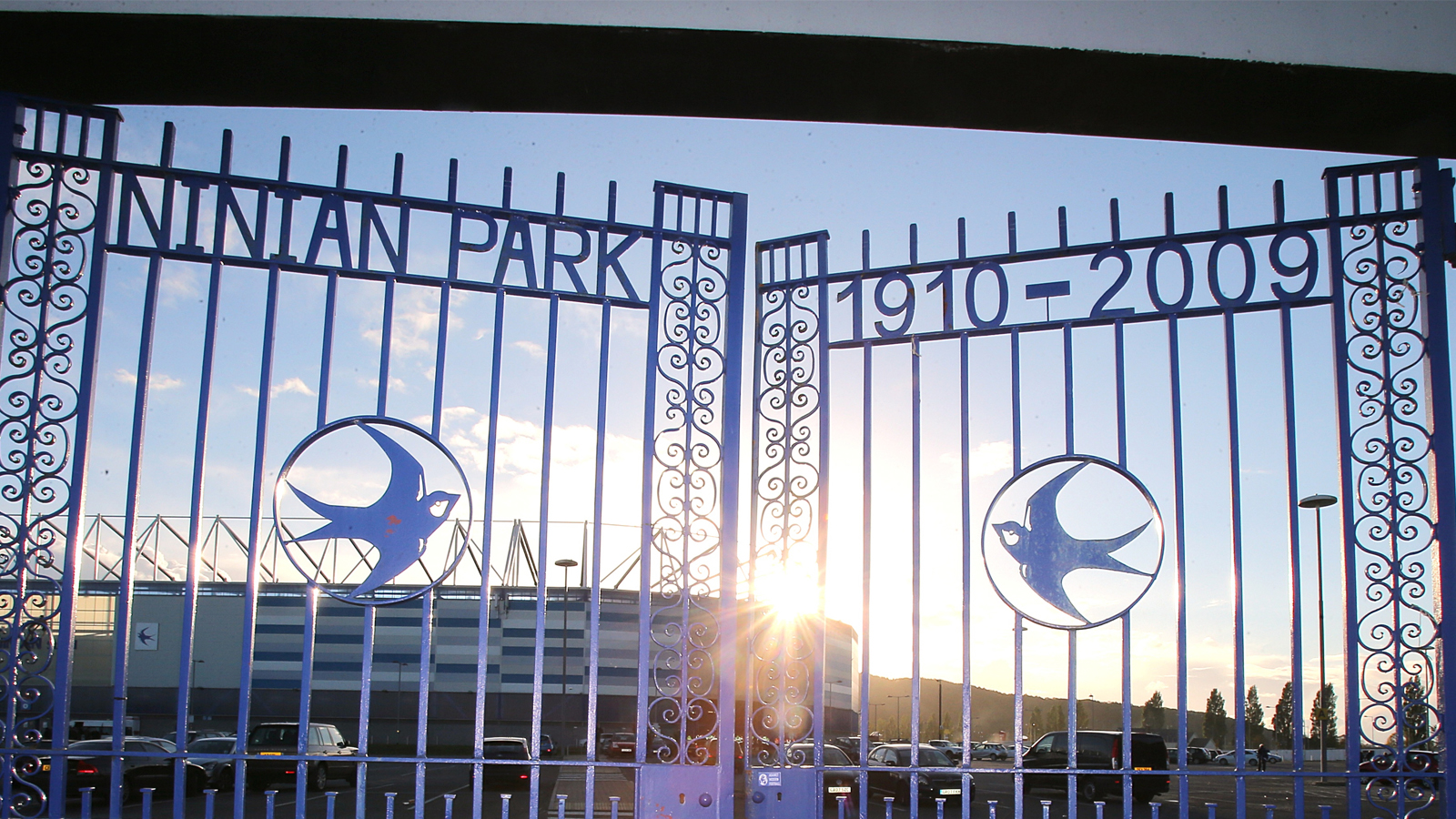 Ninian Park gates