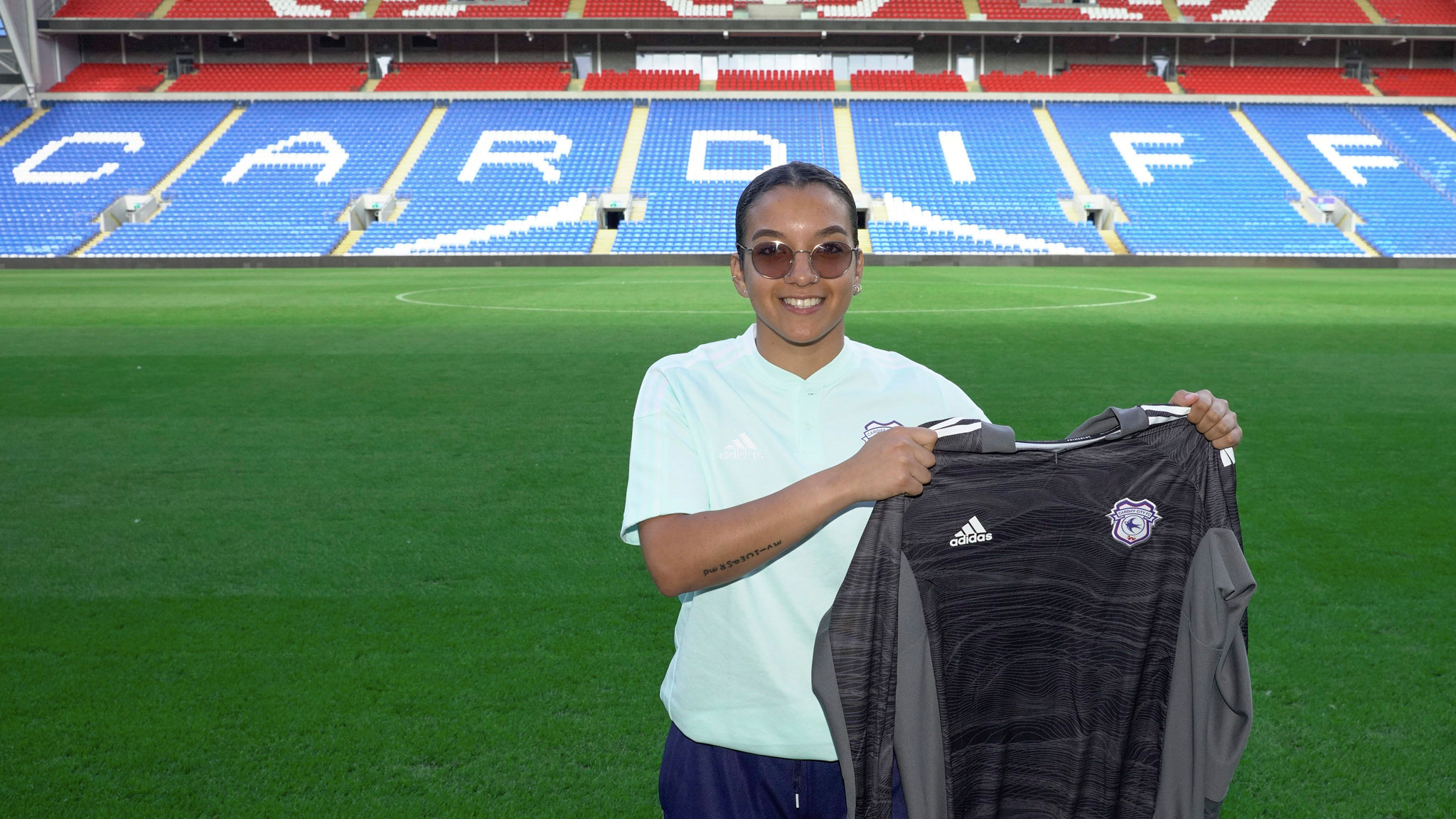 Zara Mujica joins the Bluebirds...