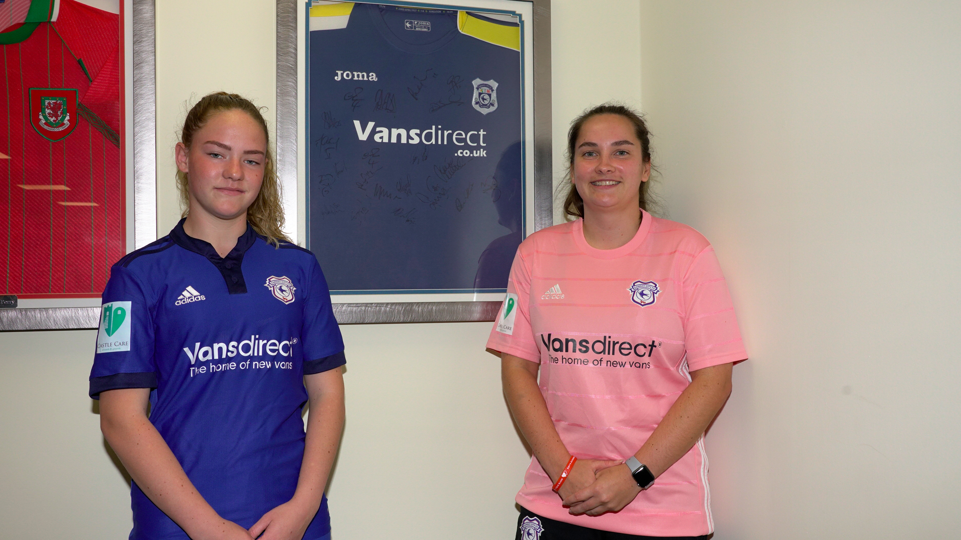 Cardiff City FC Women welcome Nathaniel Cars as Front of Shirt