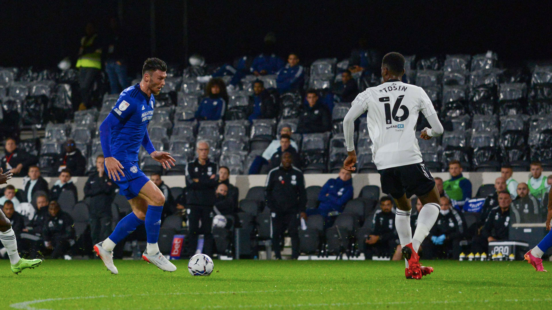 Kieffer Moore in action at Craven Cottage...