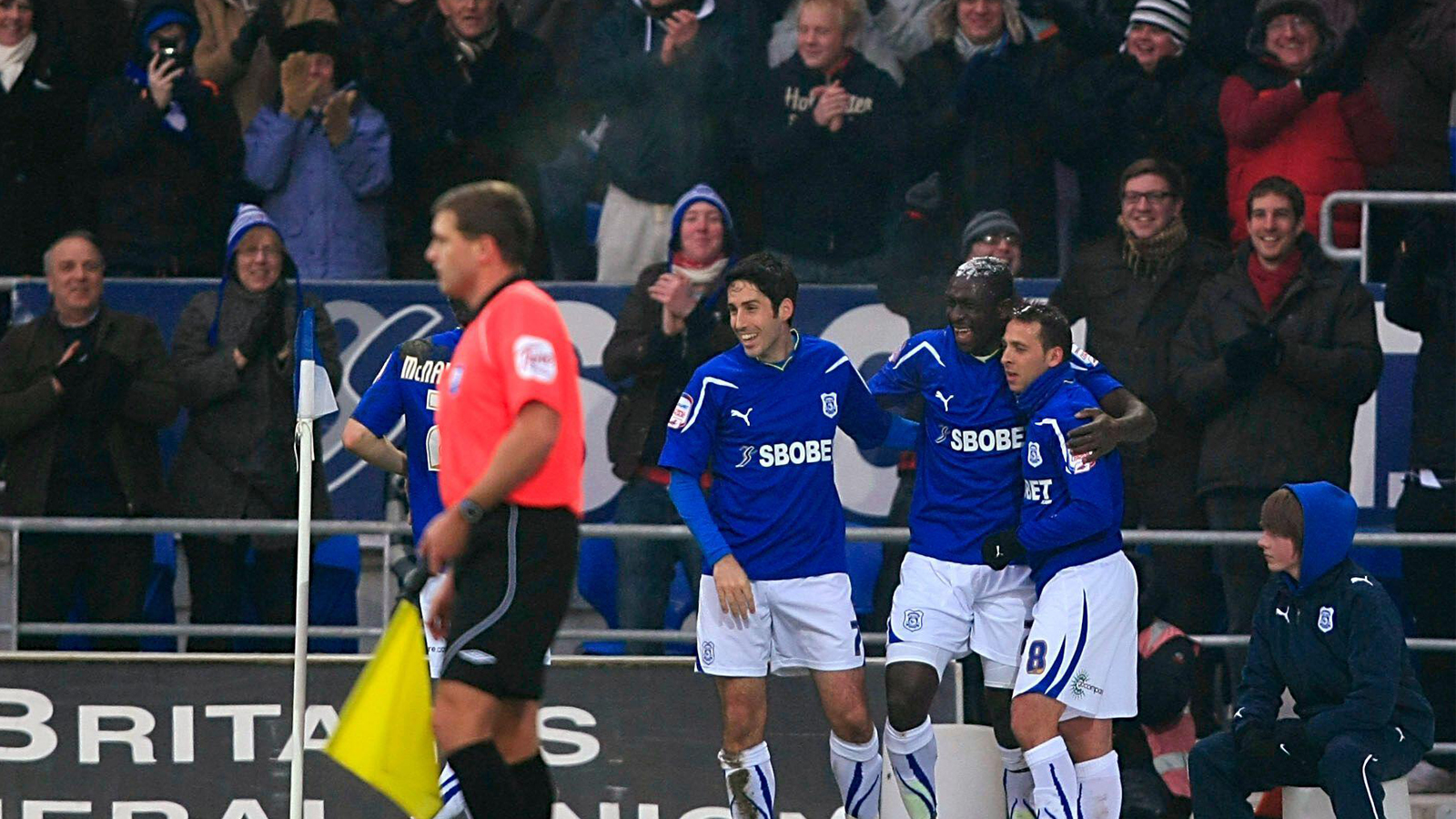 Cardiff City celebrate Championship victory, Cardiff City F…