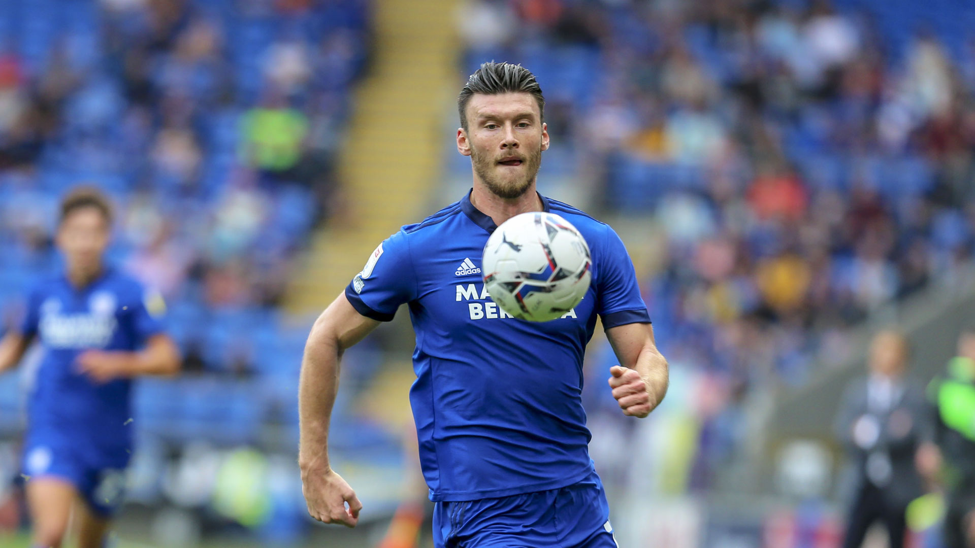 Kieffer Moore in action for Cardiff City...
