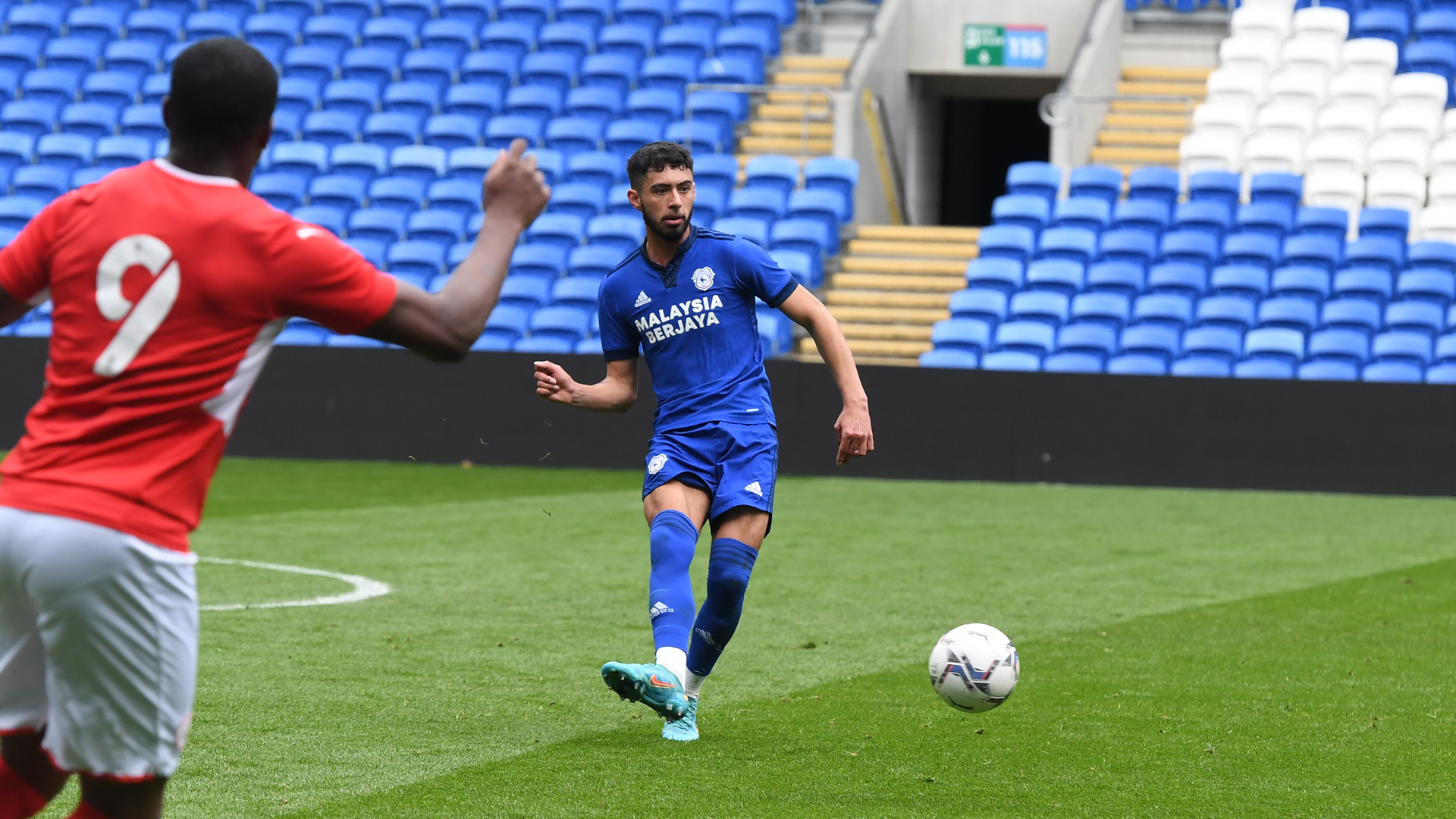 Cardiff City U21 4-3 Swansea City U21: Jack Leahy scores late