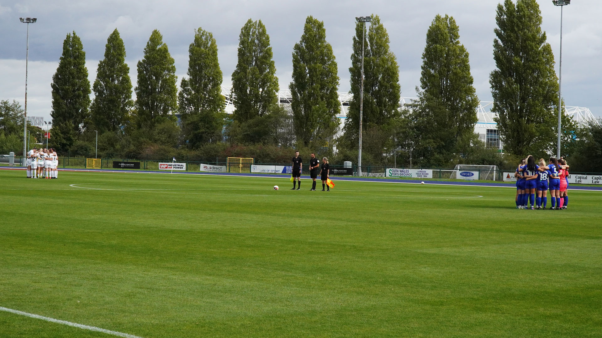 The Bluebirds and the Swans get ready to do battle...