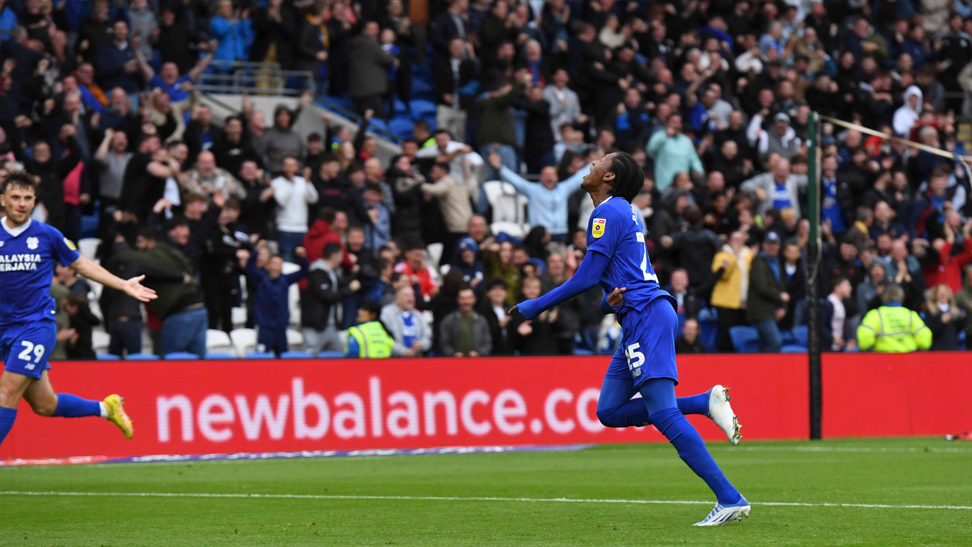 Cardiff City FC on X: 2️⃣ wins from 2️⃣ home league games so far!  #BLUEBIRDS! 💙 #CityAsOne  / X