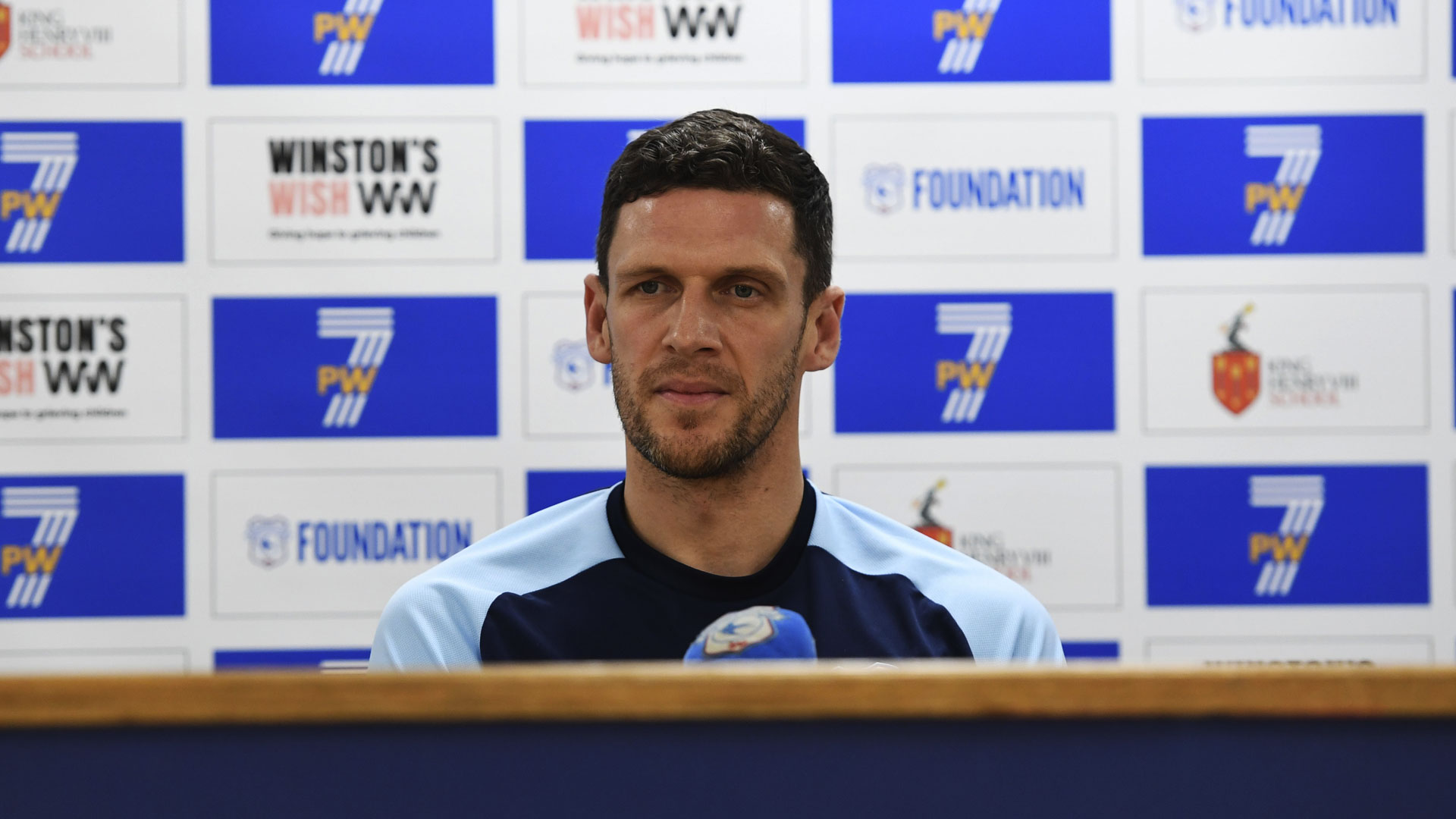 Mark Hudson talks to the press about the PW7 Memorial Match...
