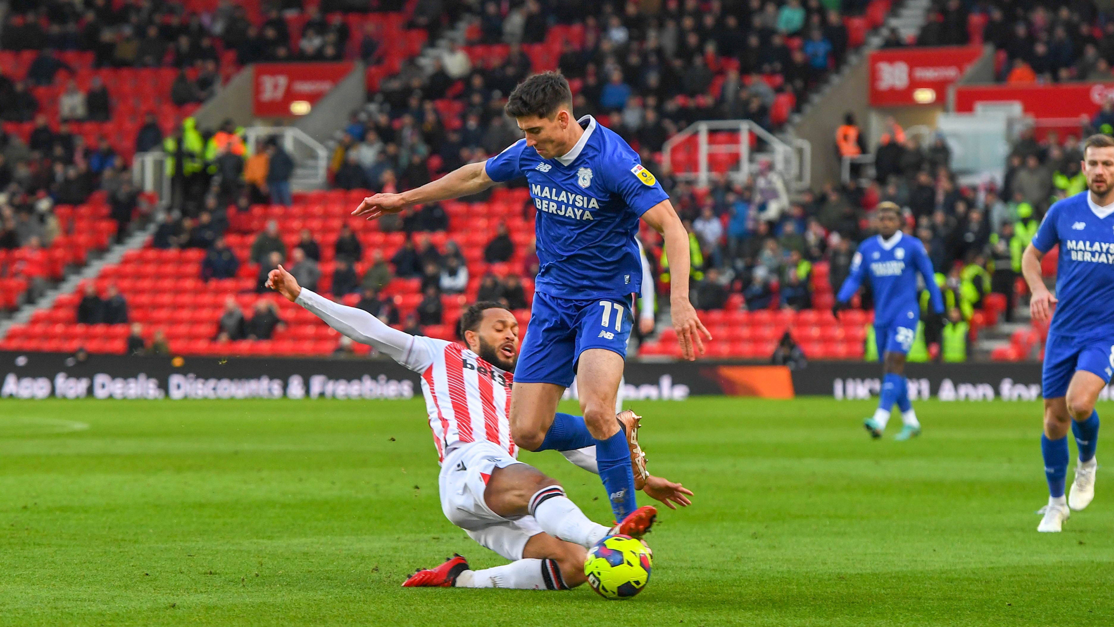 Stoke City 2-2 Cardiff City: Callum Robinson earns point for