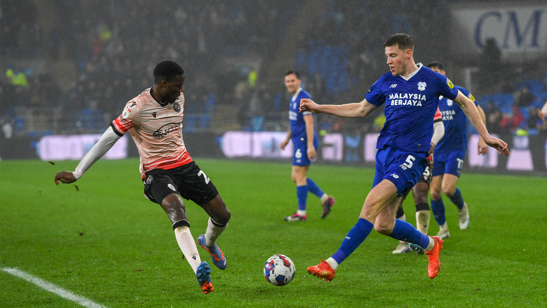 Cardiff City 1-0 Reading: Romaine Sawyers' stoppage-time goal