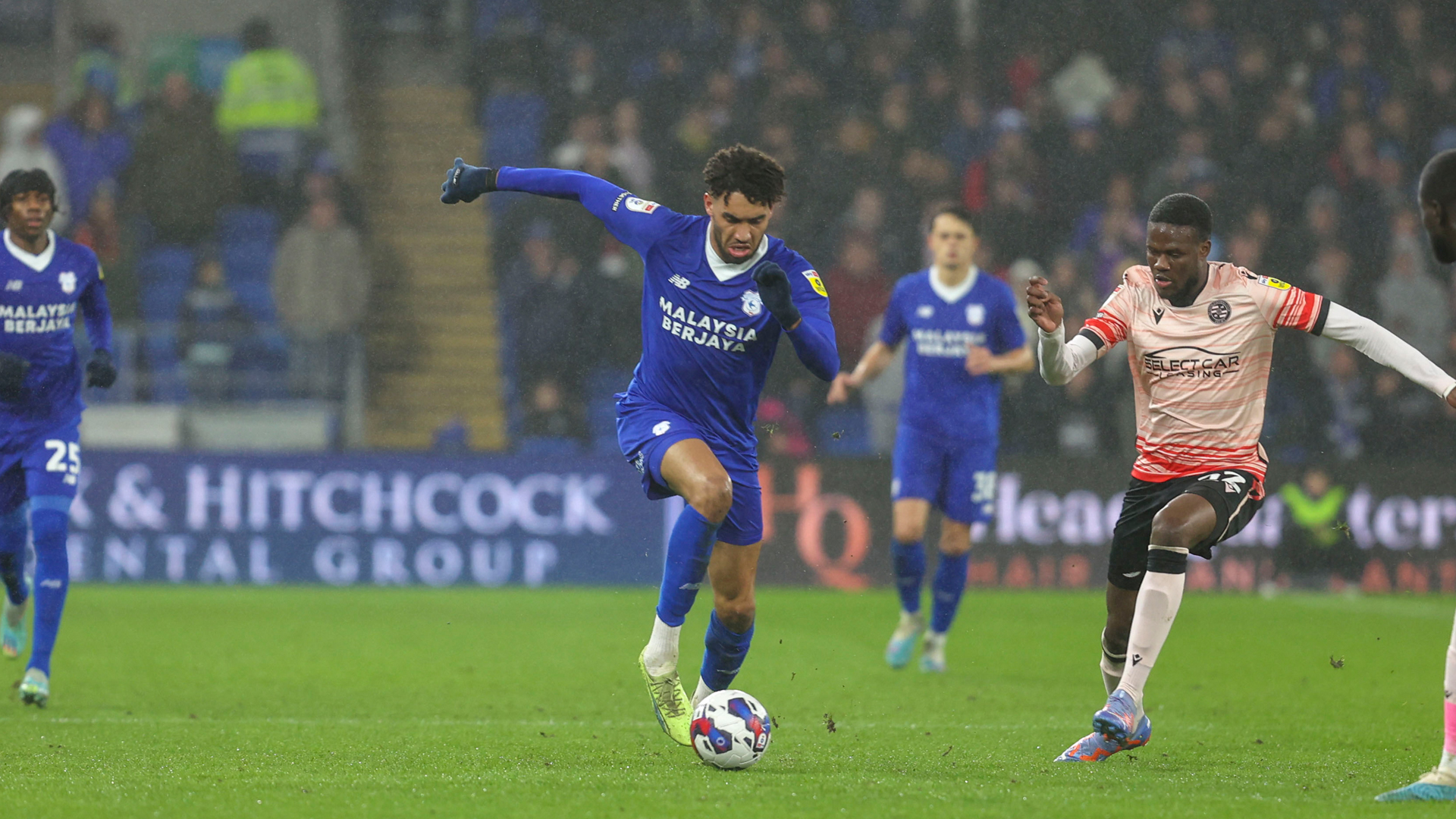 Cardiff City 1-0 Reading: Romaine Sawyers' stoppage-time goal