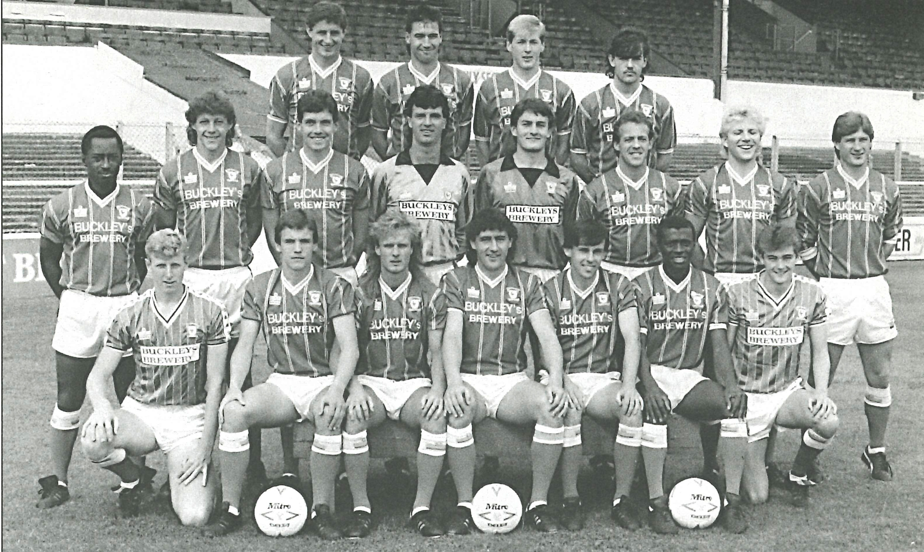 The City squad ahead of the 1987/88 season...