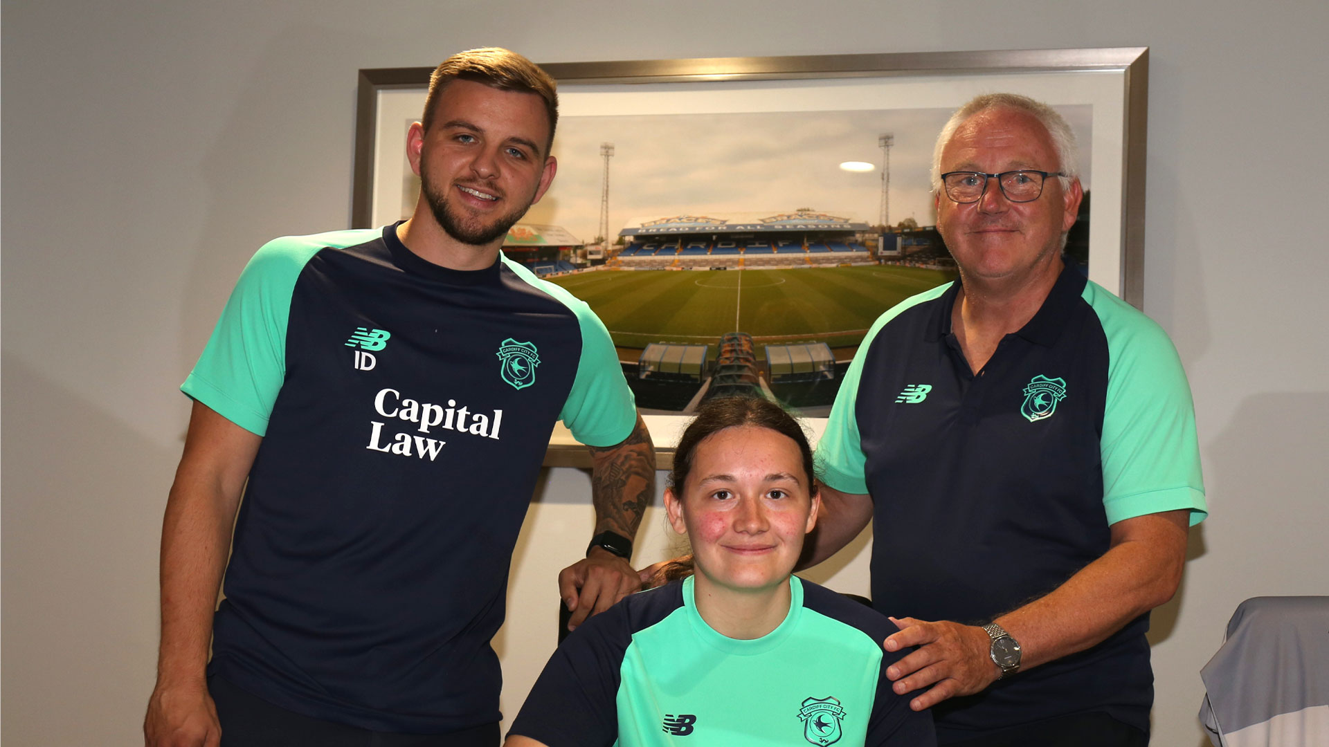 Vanaways continue sponsorship of Cardiff City Women