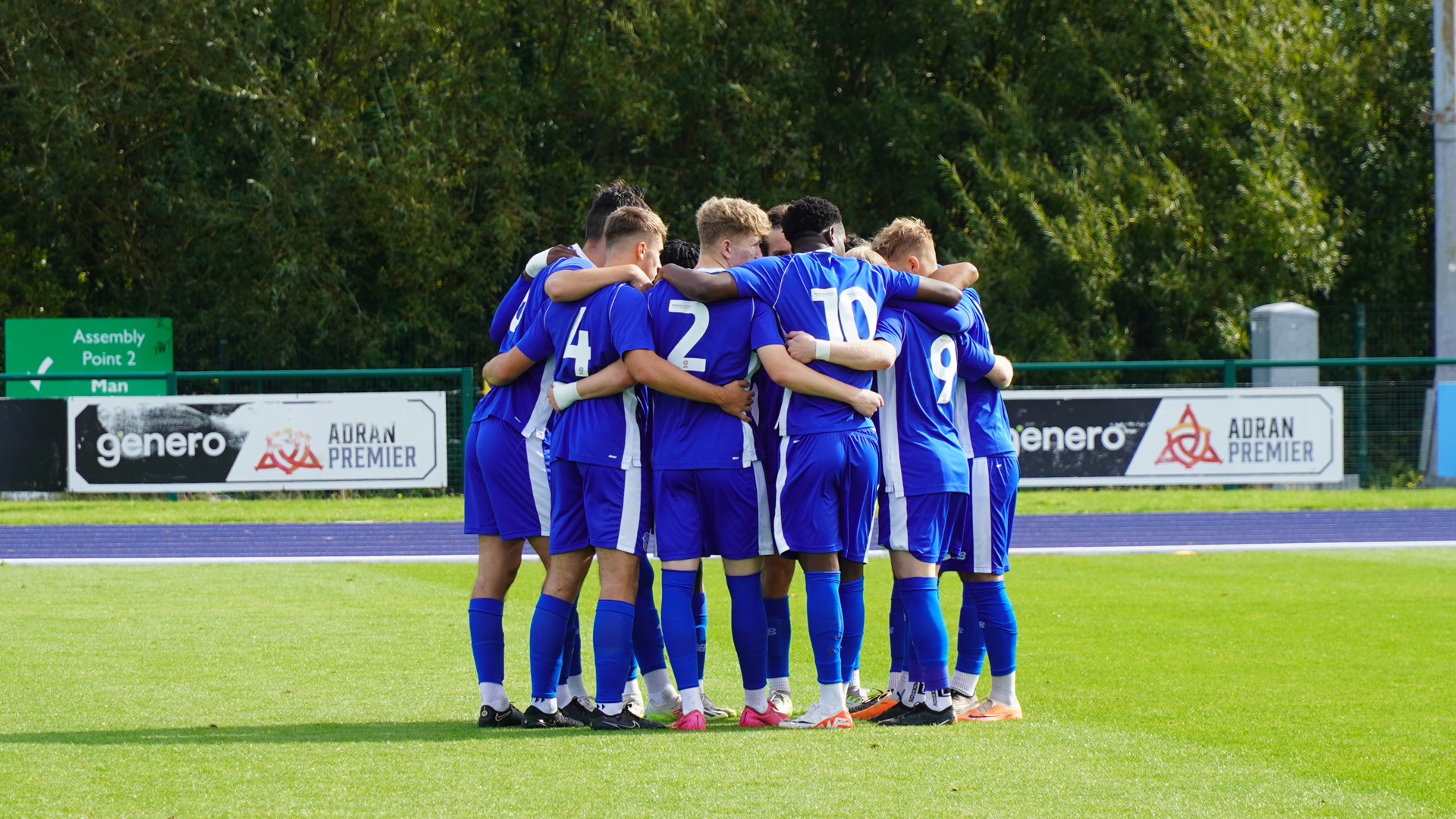 U21 side huddle