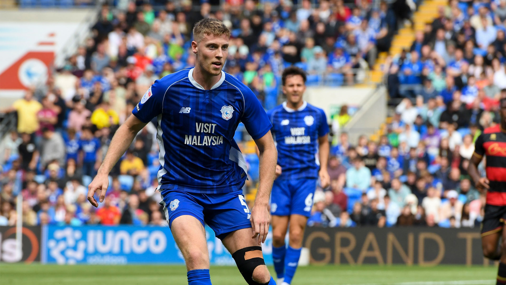 Mark McGuinness in action for Cardiff City