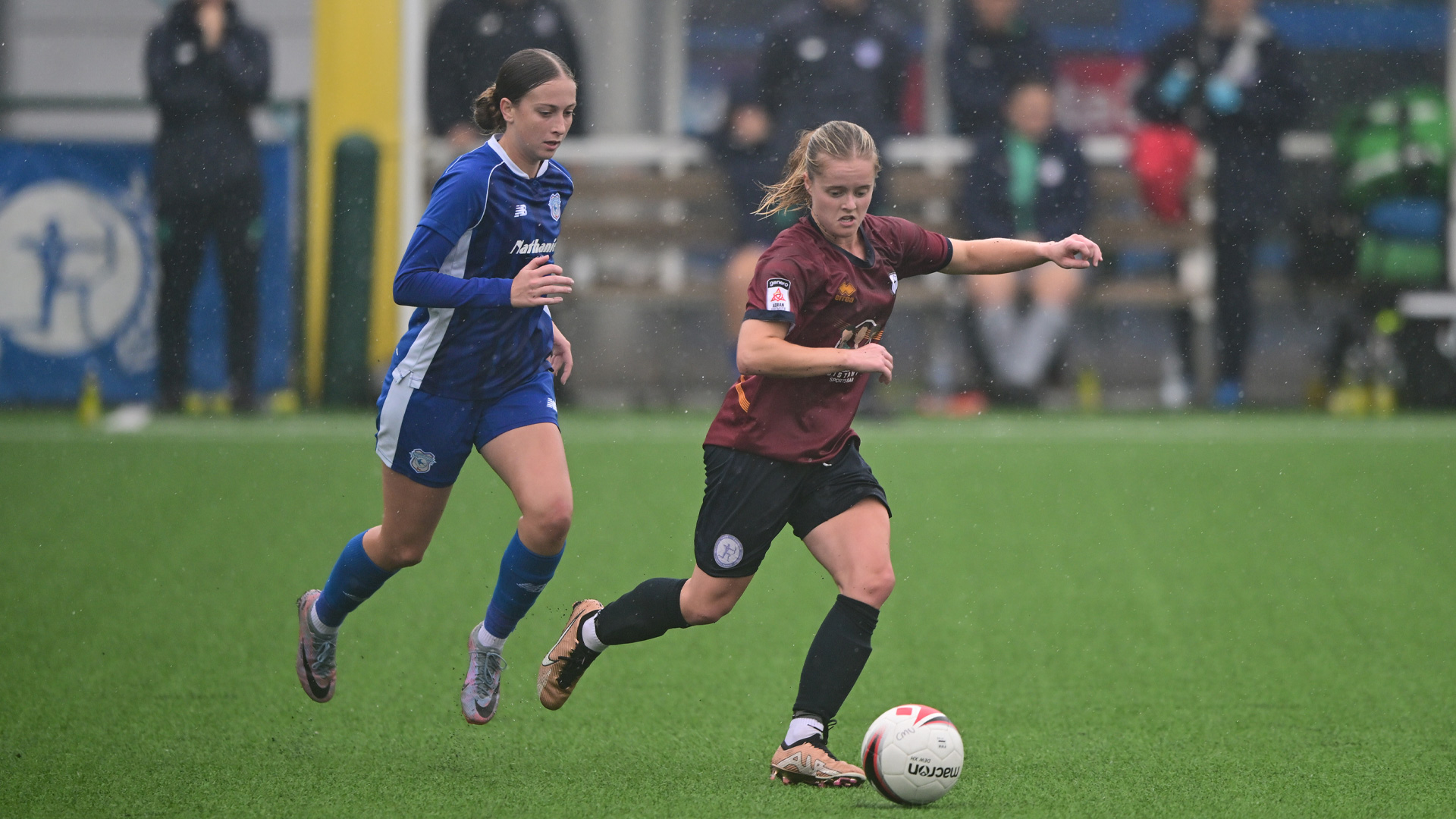 Molly Kehoe in action for Cardiff City Women