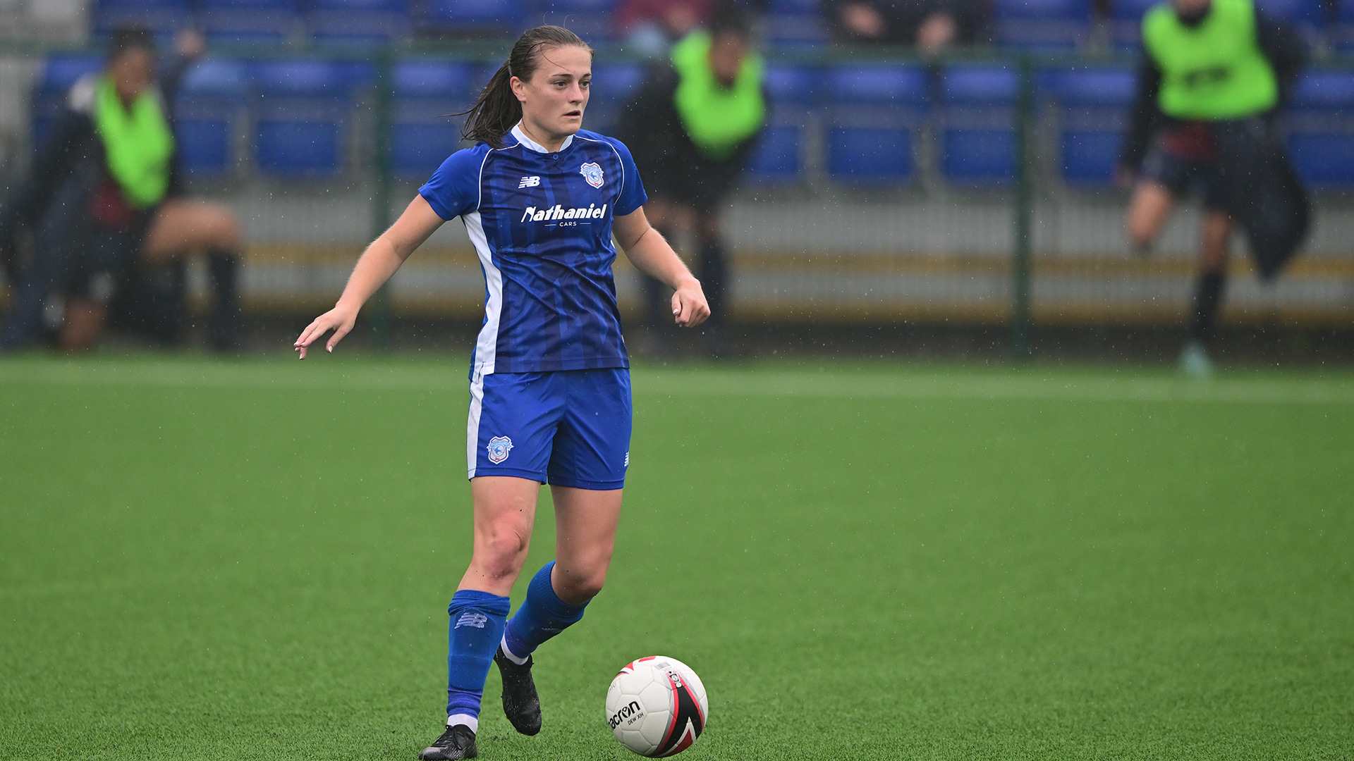 Ffion Price in action for Cardiff City Women