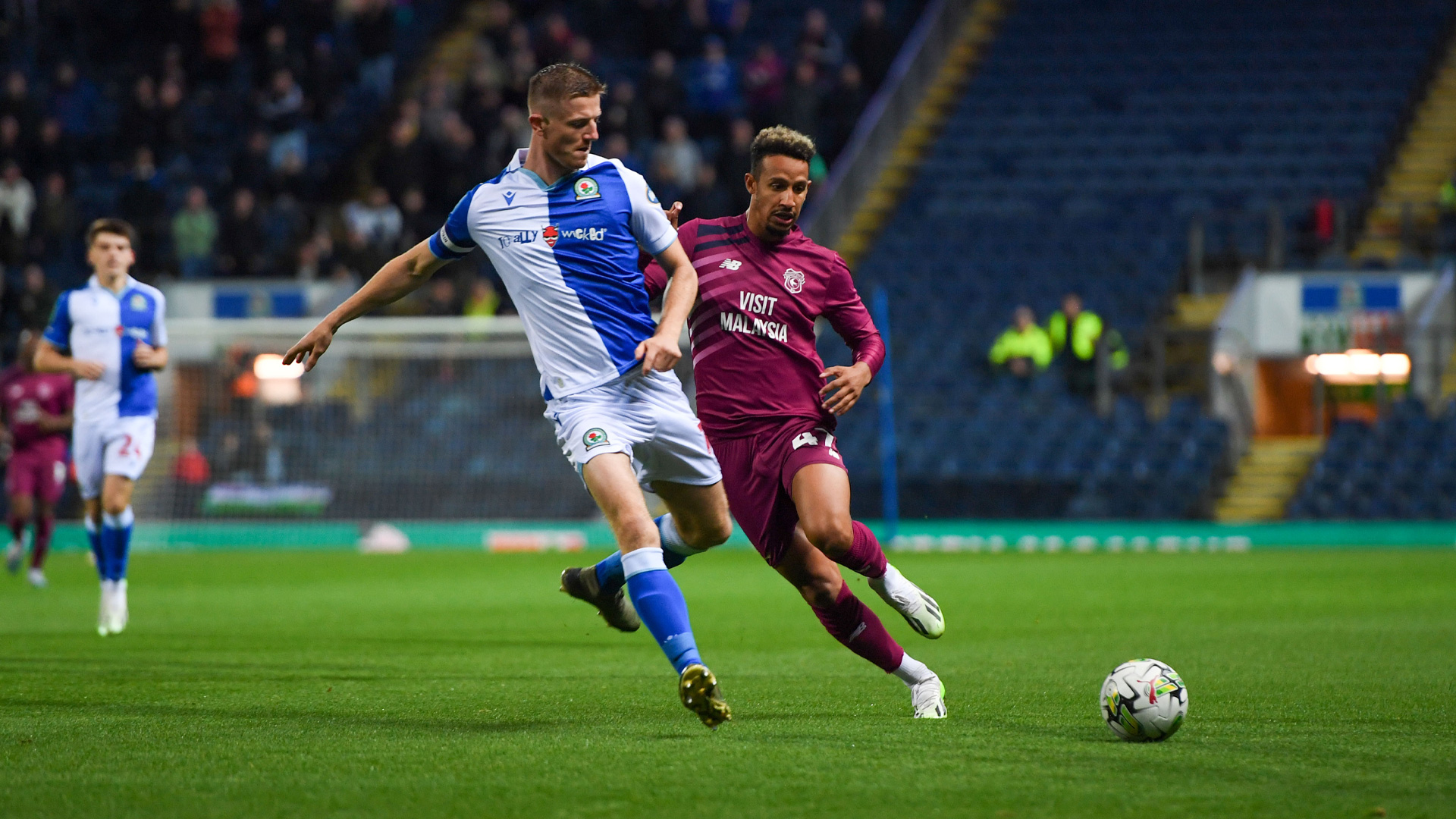 Callum Robinson in action for Cardiff City