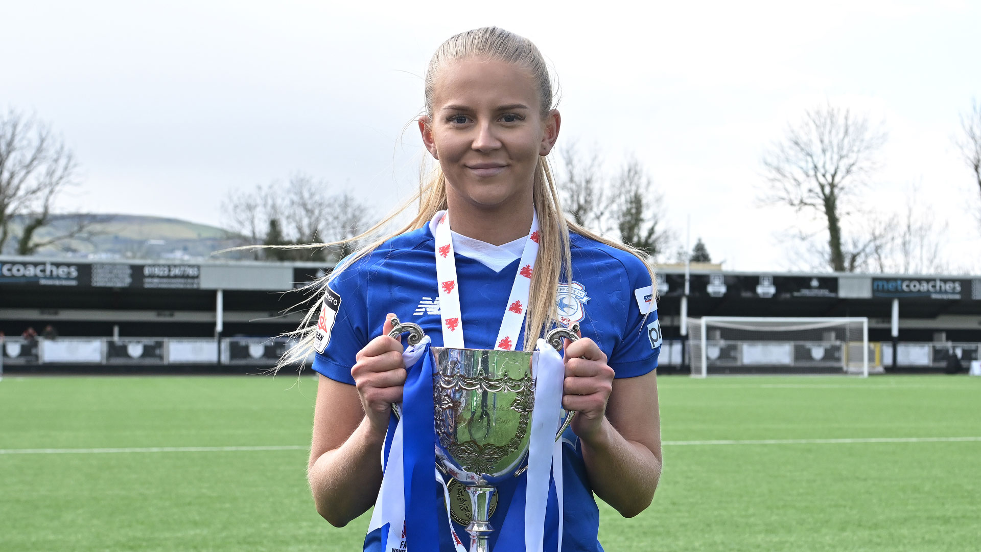 Rhianne Oakley celebrates winning the FAW Women's Cup