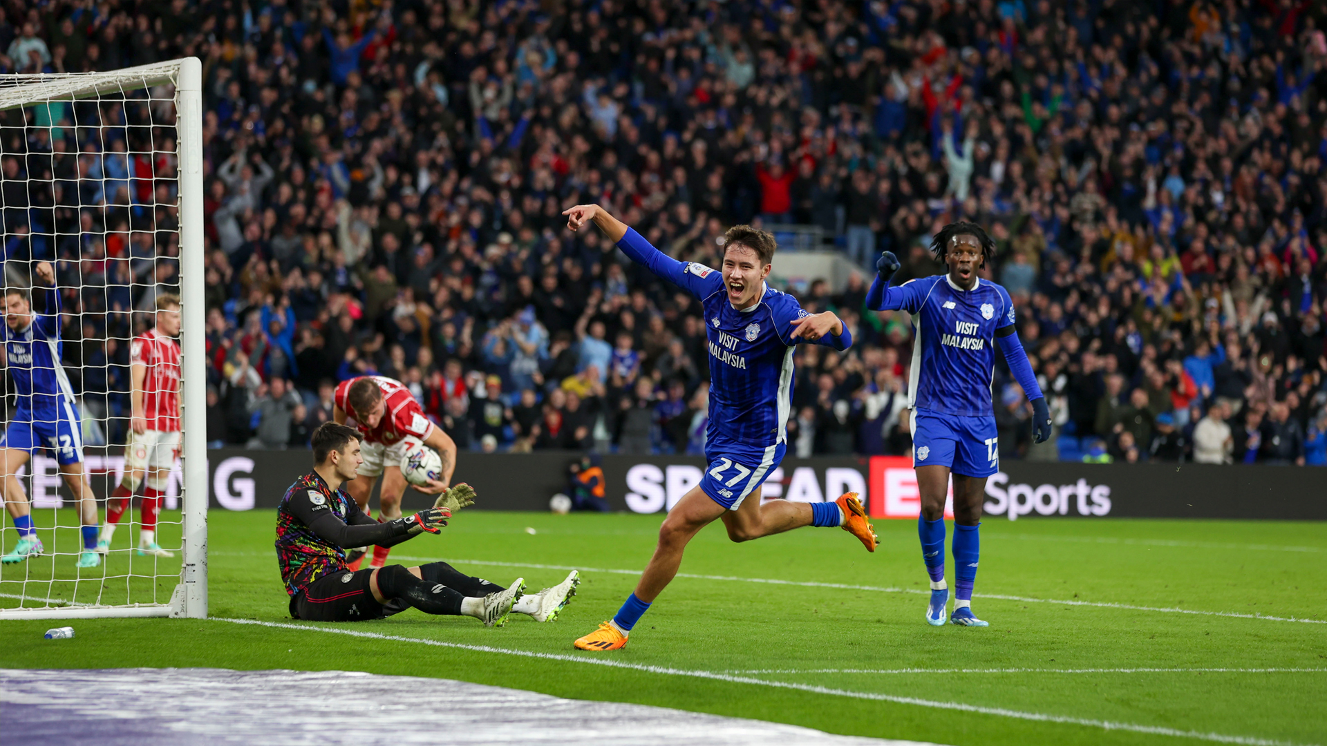 Cardiff City 2-0 Bristol City: Perry Ng and Rubin Colwill score as