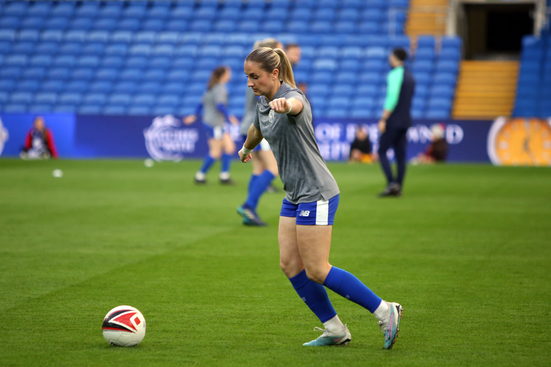 Hannah Power in action for Cardiff City Women