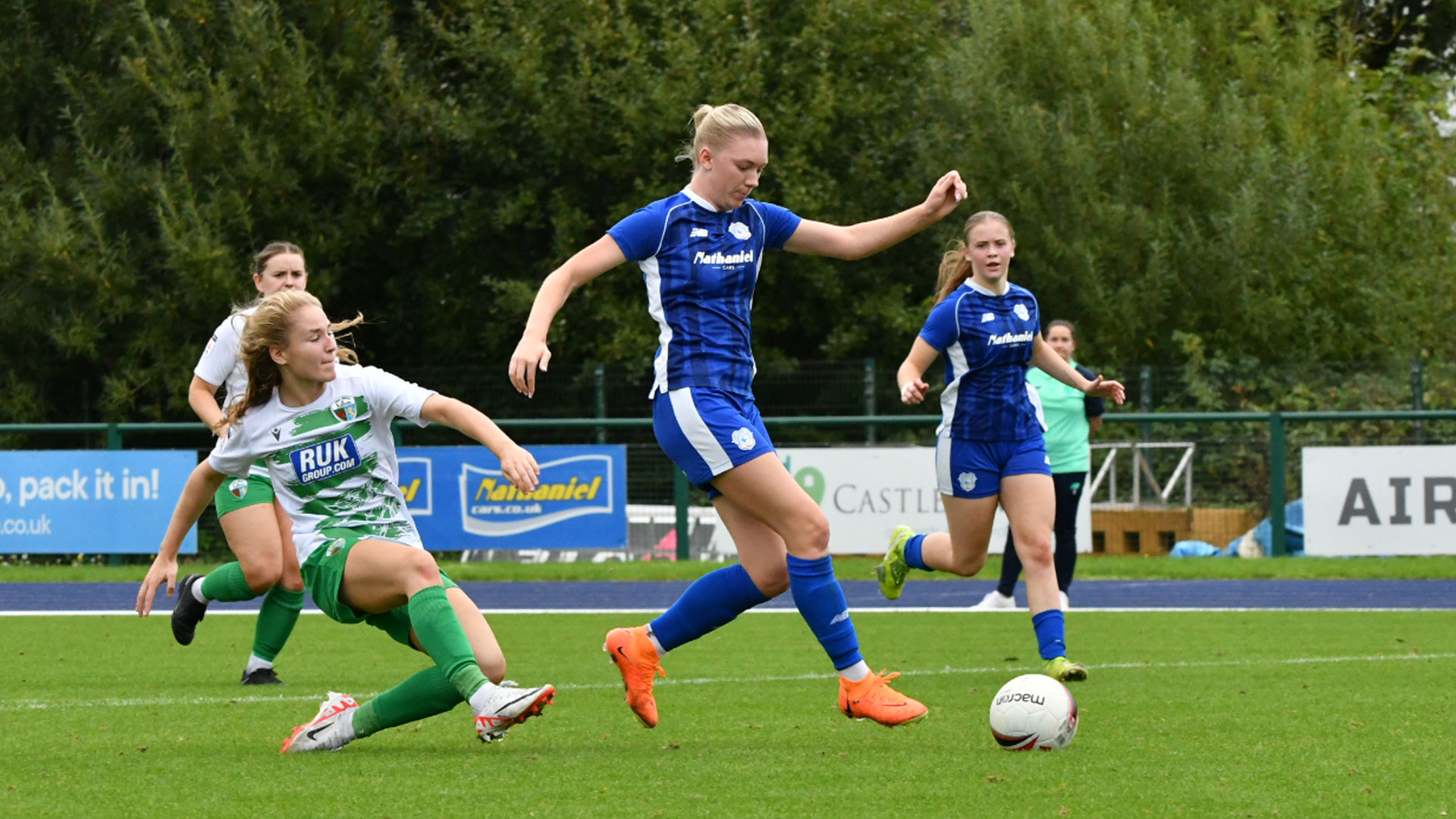 Madison Lloyd in action for Cardiff City Women