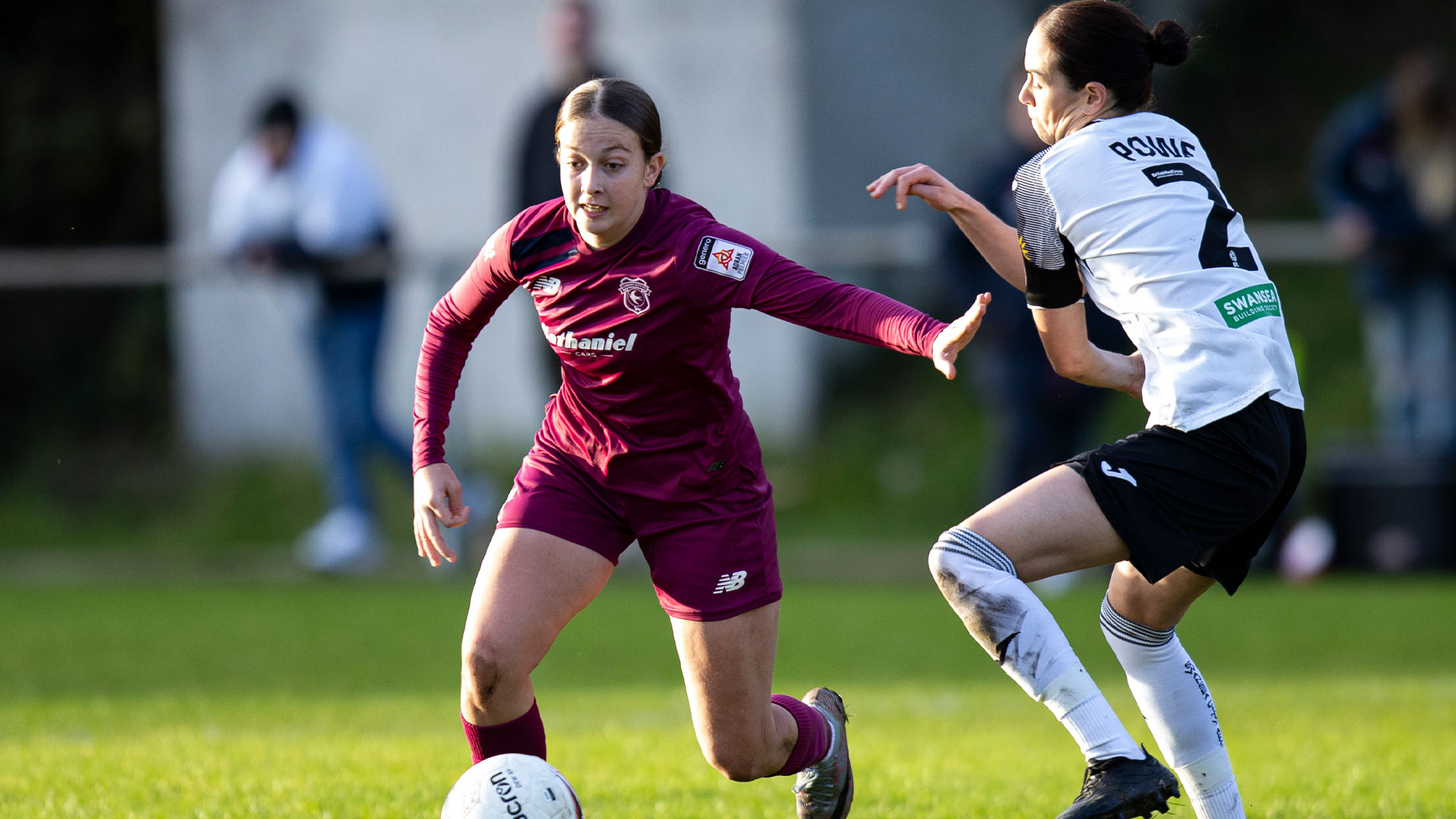 Molly Kehoe in action for Cardiff City Women