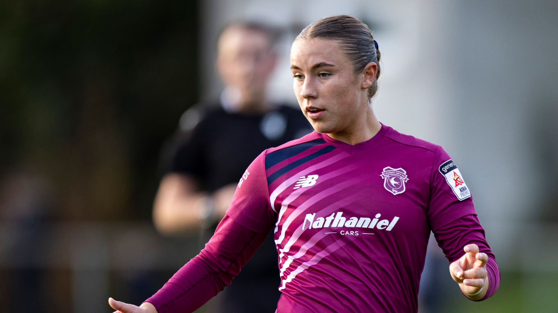 Seren Watkins in action for Cardiff City Women