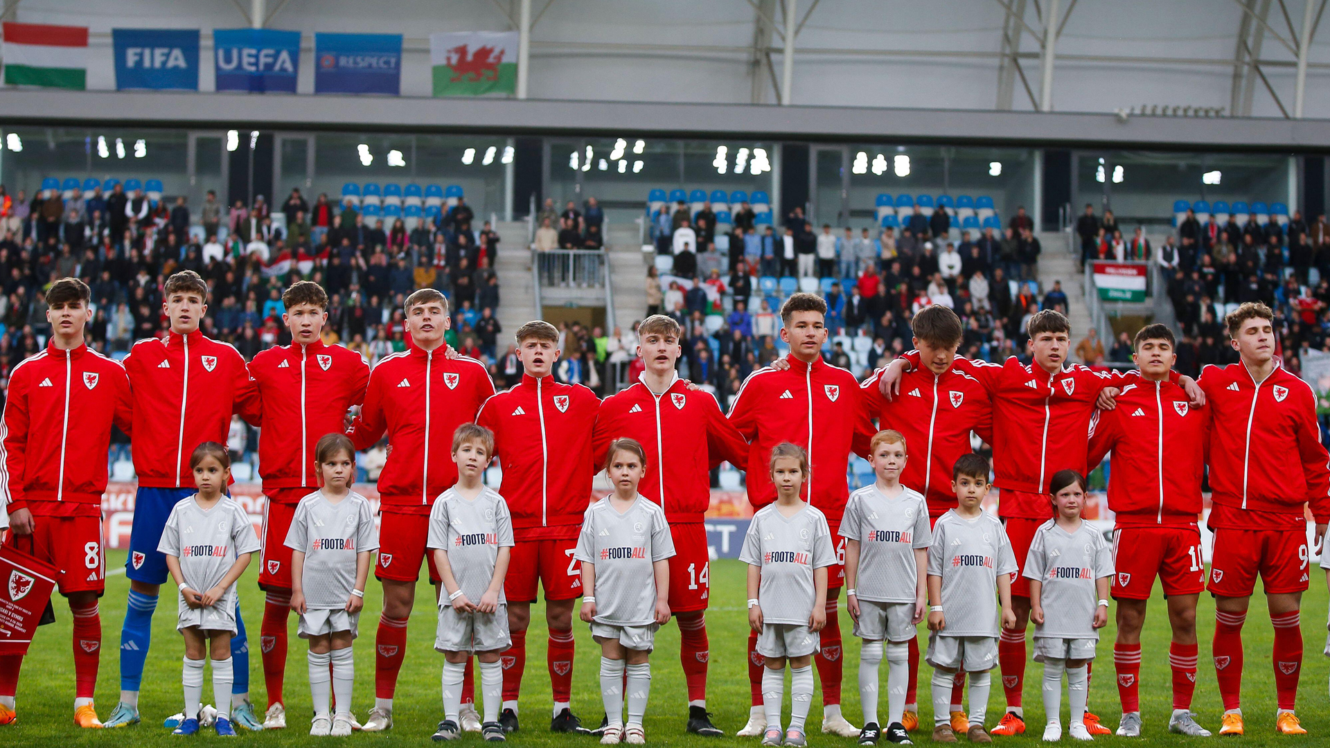 Cardiff City youngster receives first Wales U21 call-up after