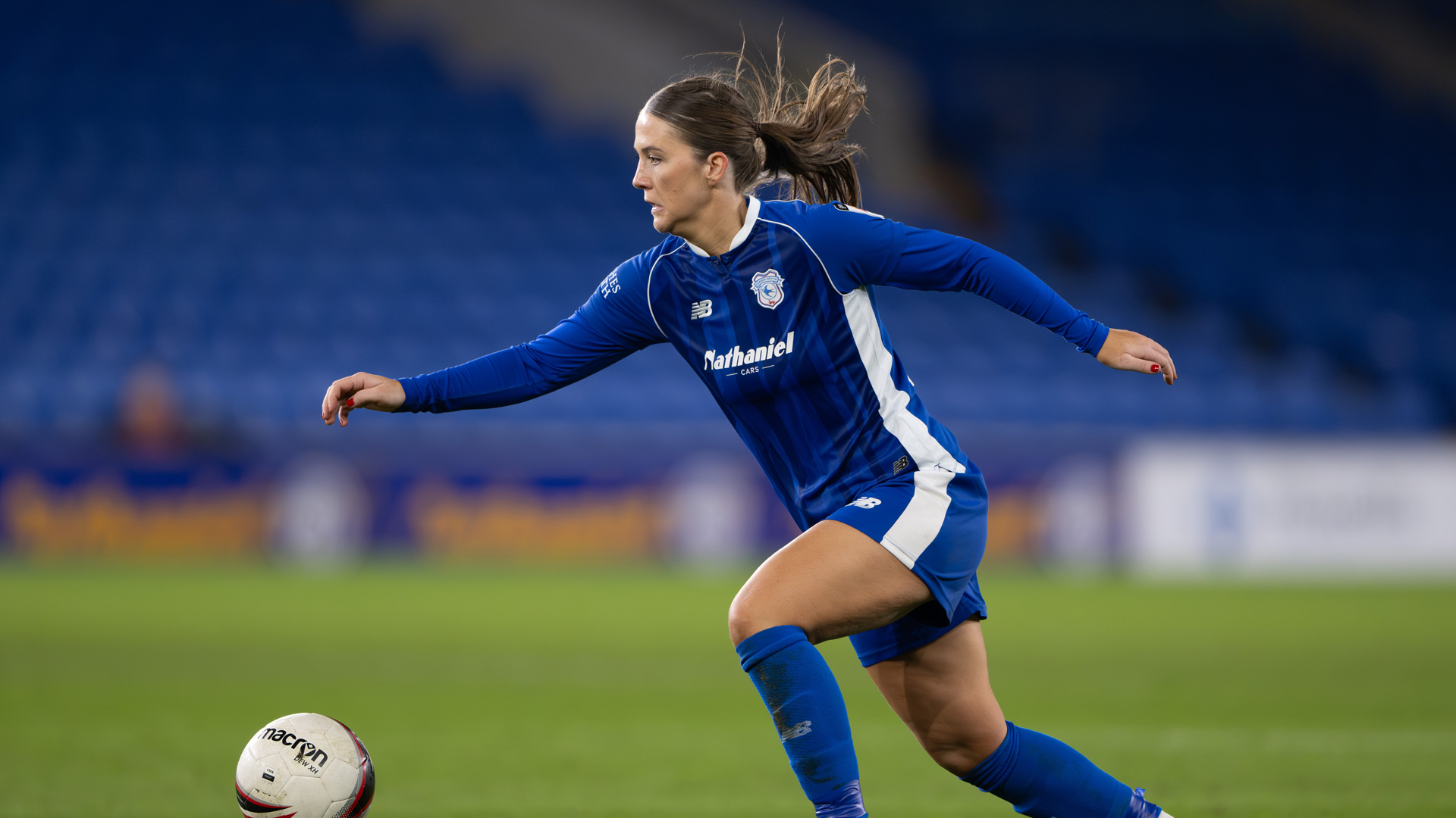 Emma Beynon in action for Cardiff City Women
