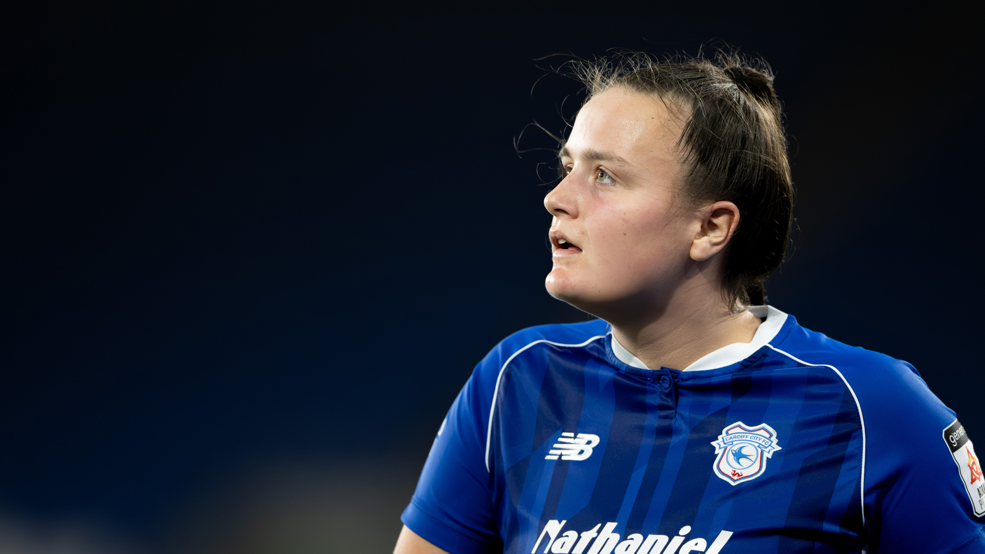 Hollie Smith in action for Cardiff City Women