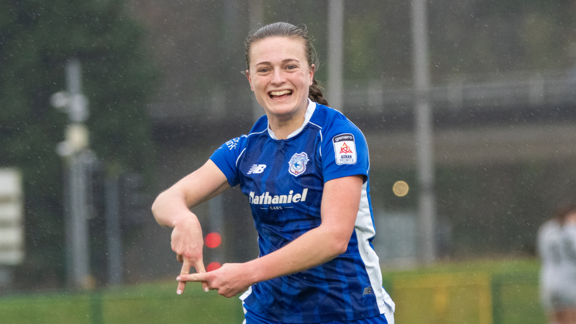 Ffion Price in action for Cardiff City Women