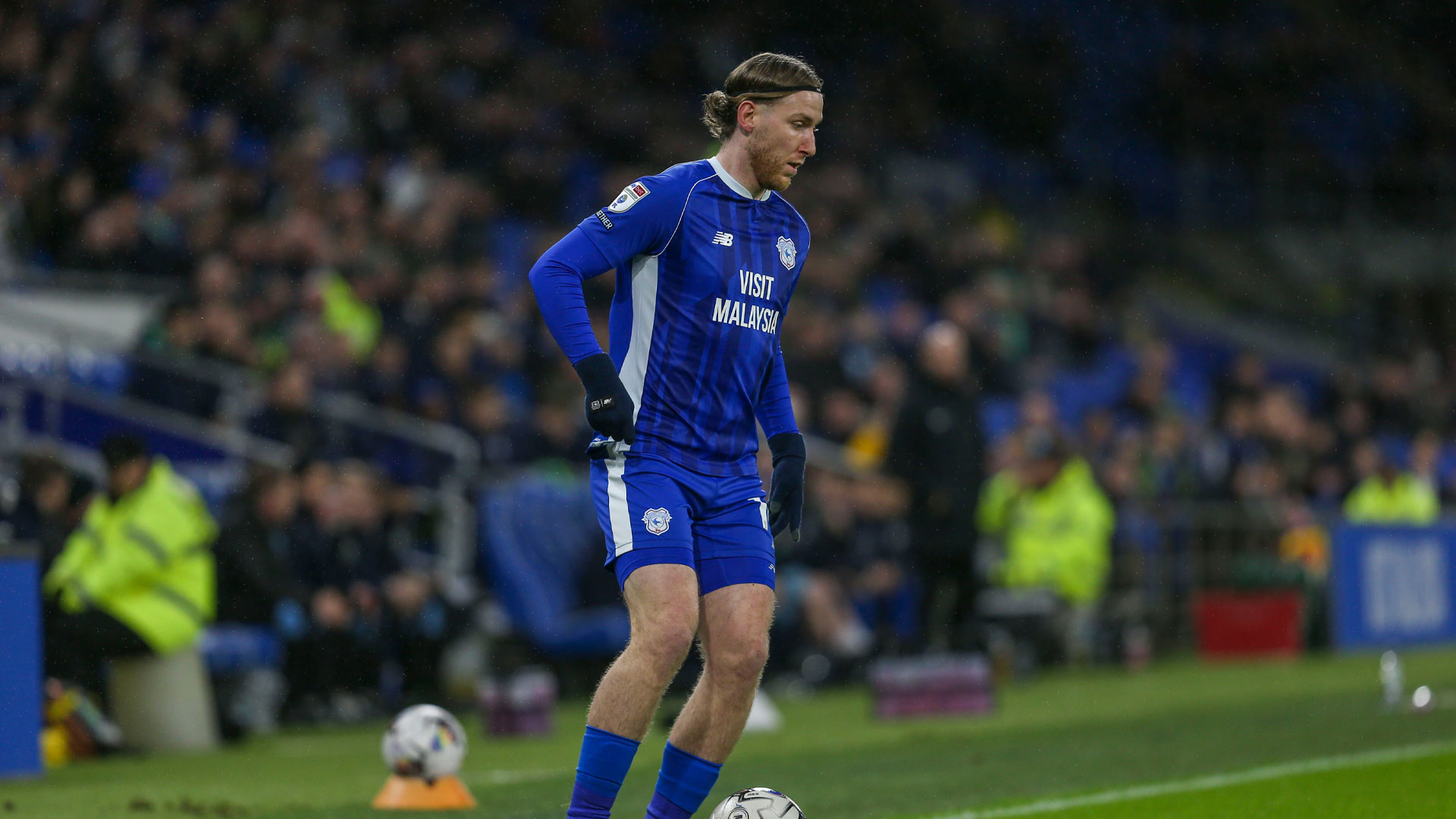Josh Bowler in action for Cardiff City
