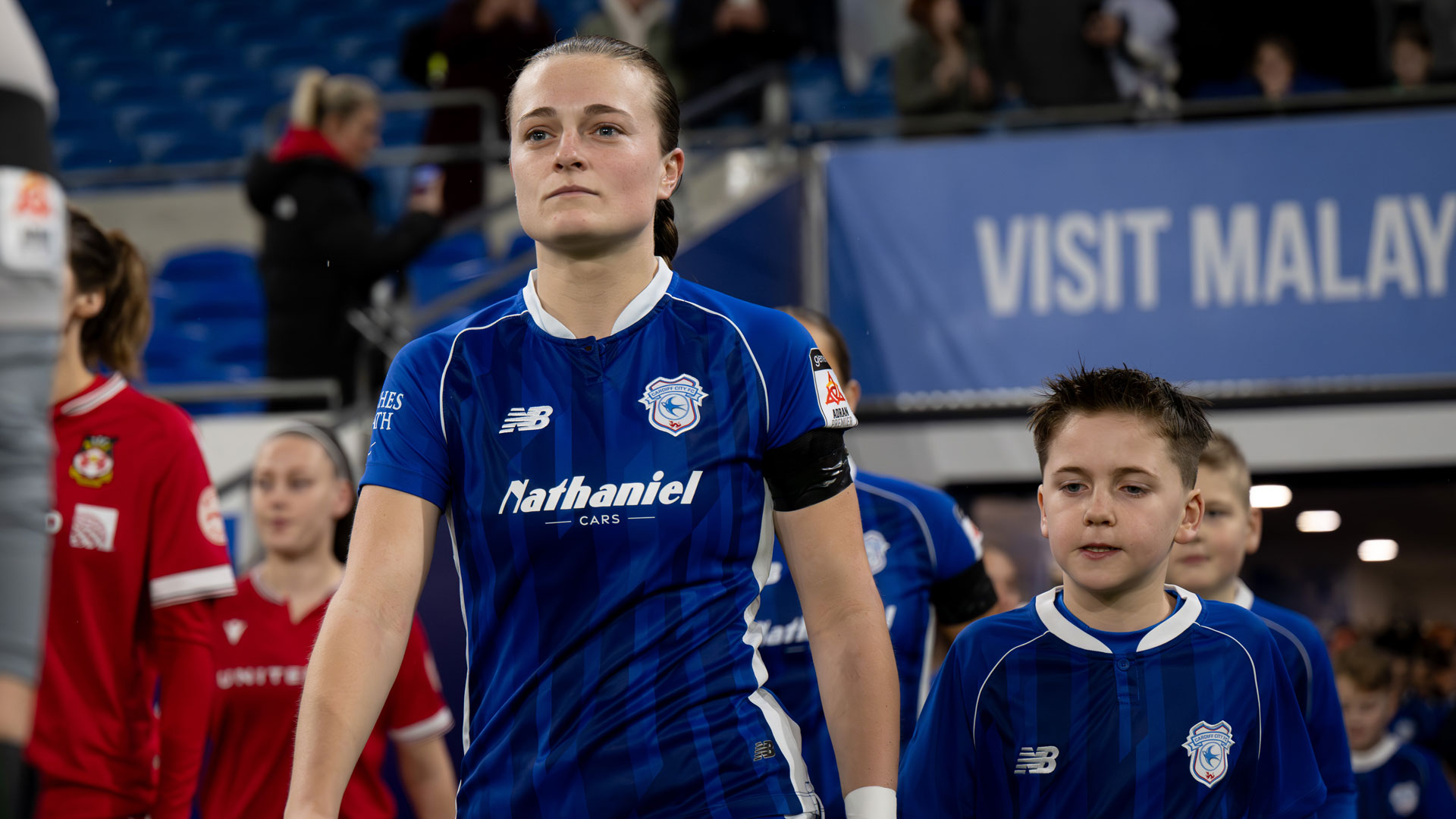 Ffion Price in action for Cardiff City Women
