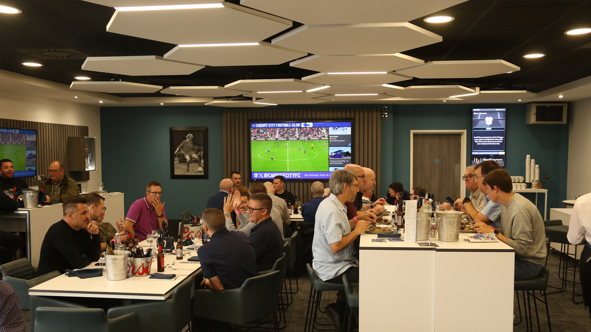 Captains Lounge