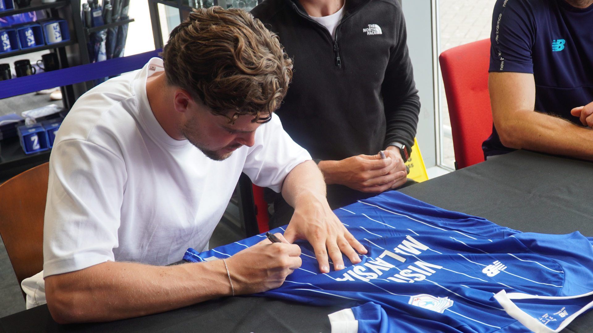 Ollie Tanner meets the City fans