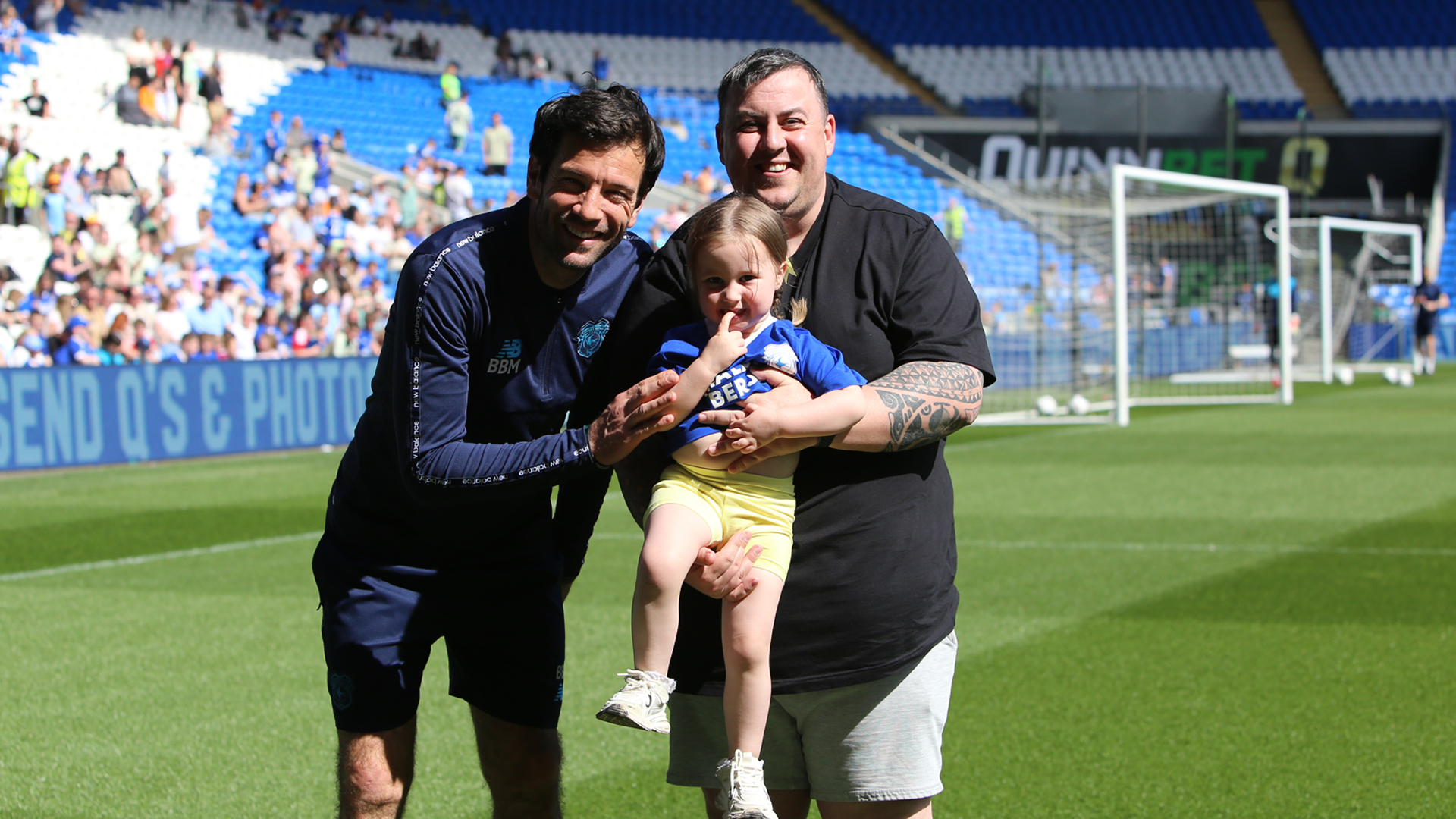 Brian Barry-Murphy meets the City fans