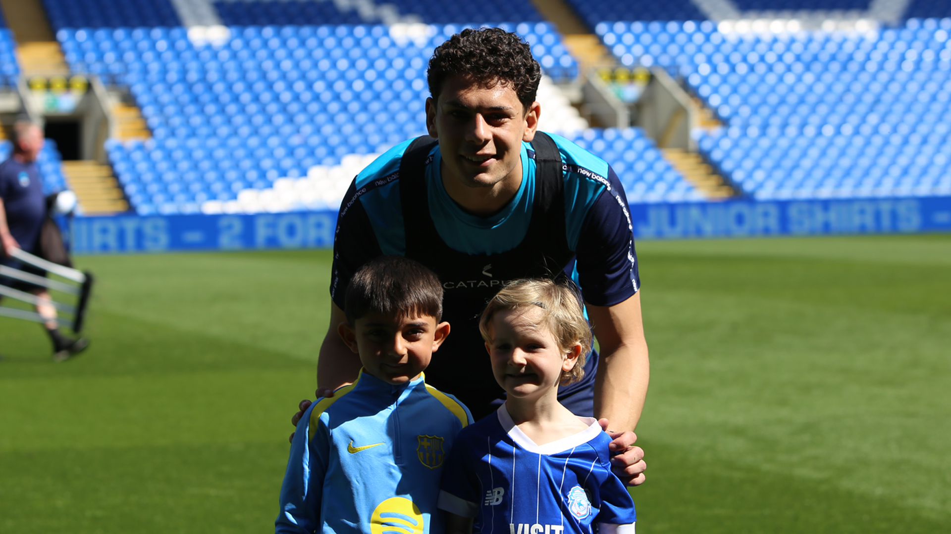Yousef Salech meets the City fans