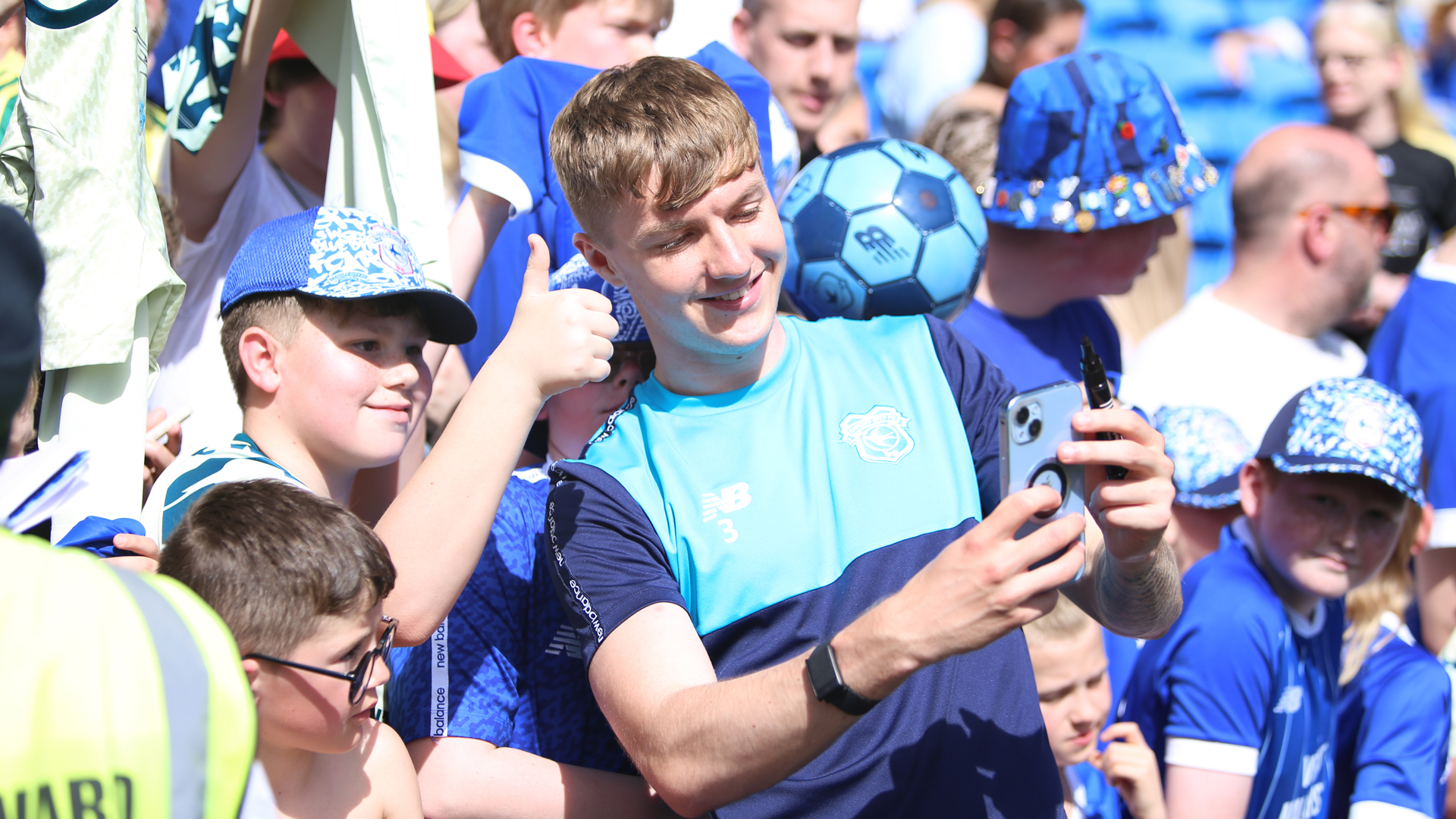 Joel Bagan meets the City fans