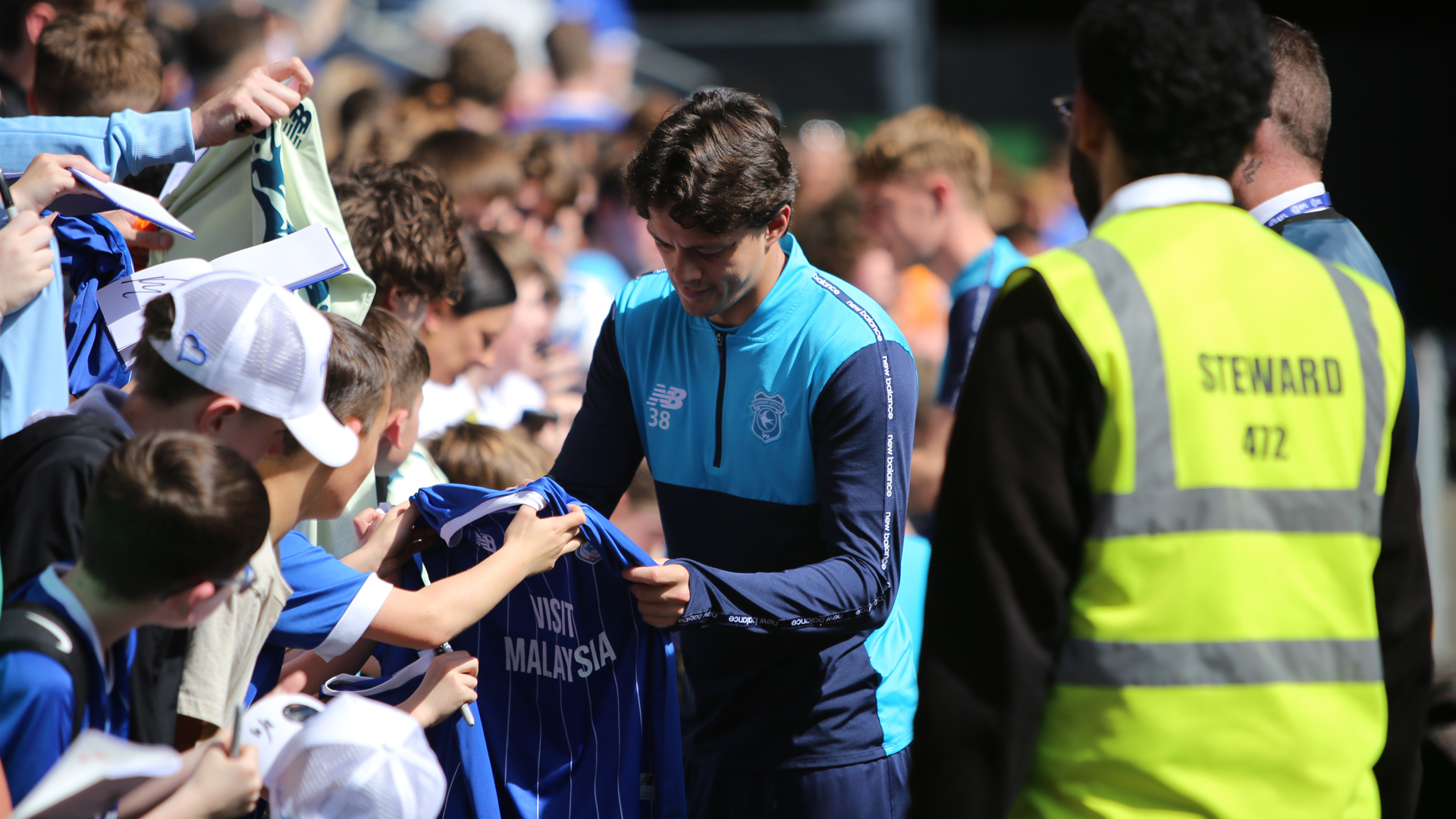 Perry Ng meets the City fans
