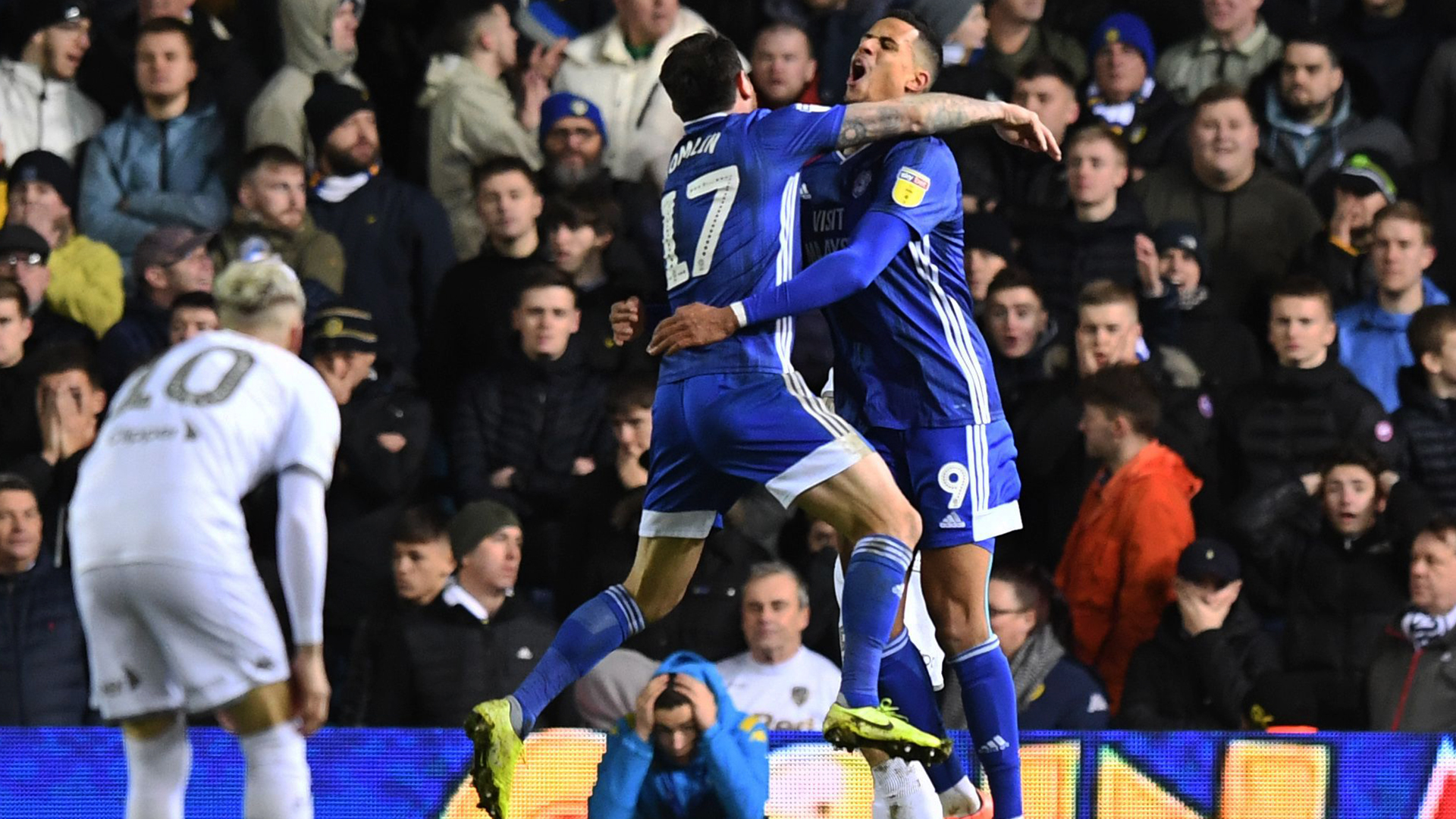 Glatzel celebrates after levelling against Leeds...