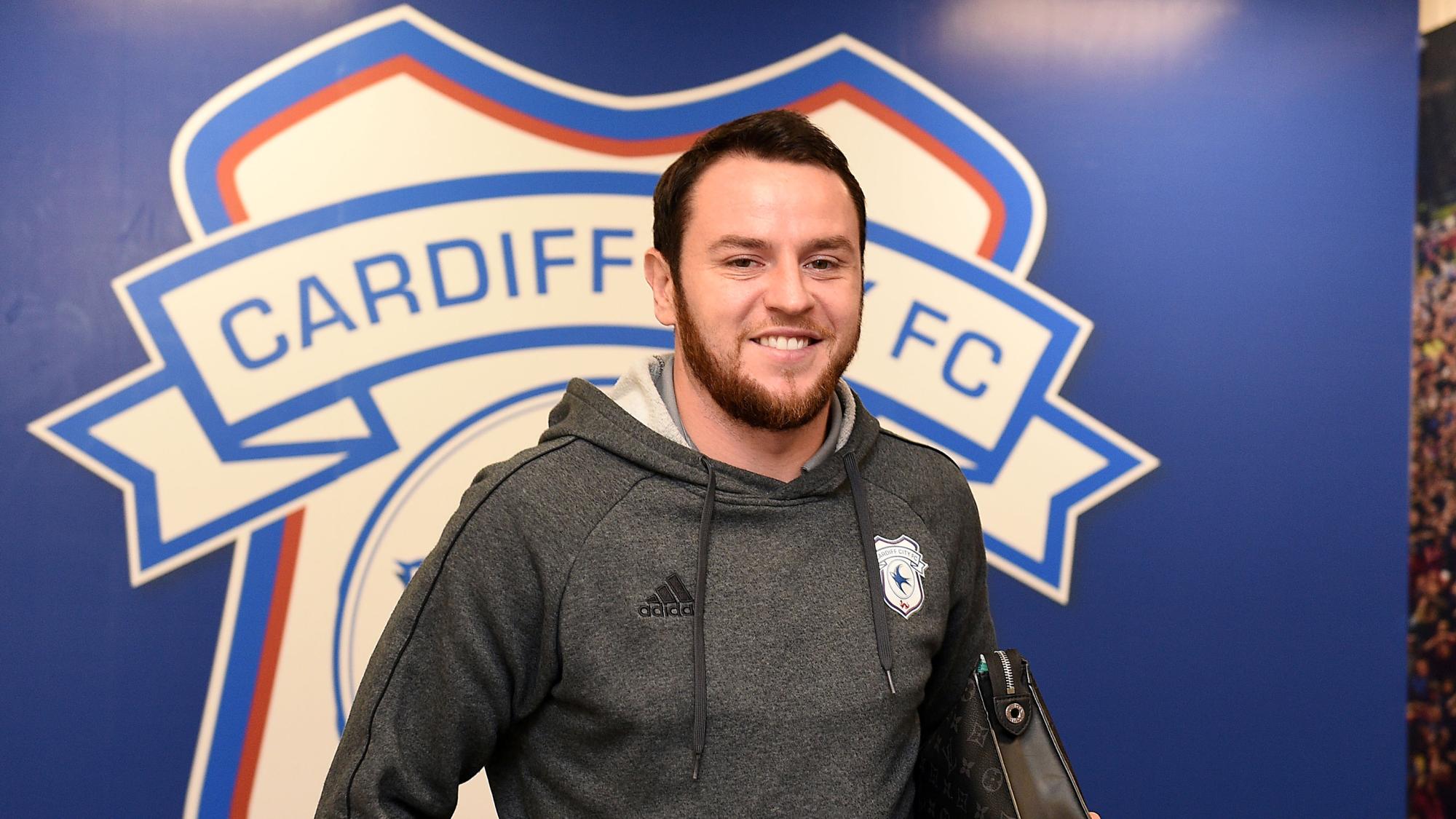 Lee Tomlin signs new Cardiff City contract Cardiff