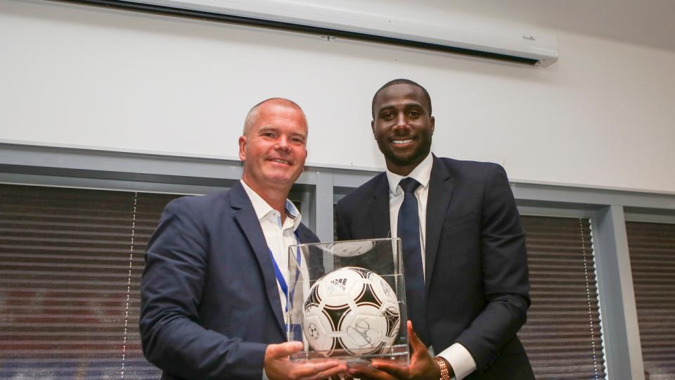 Match ball sponsor hero