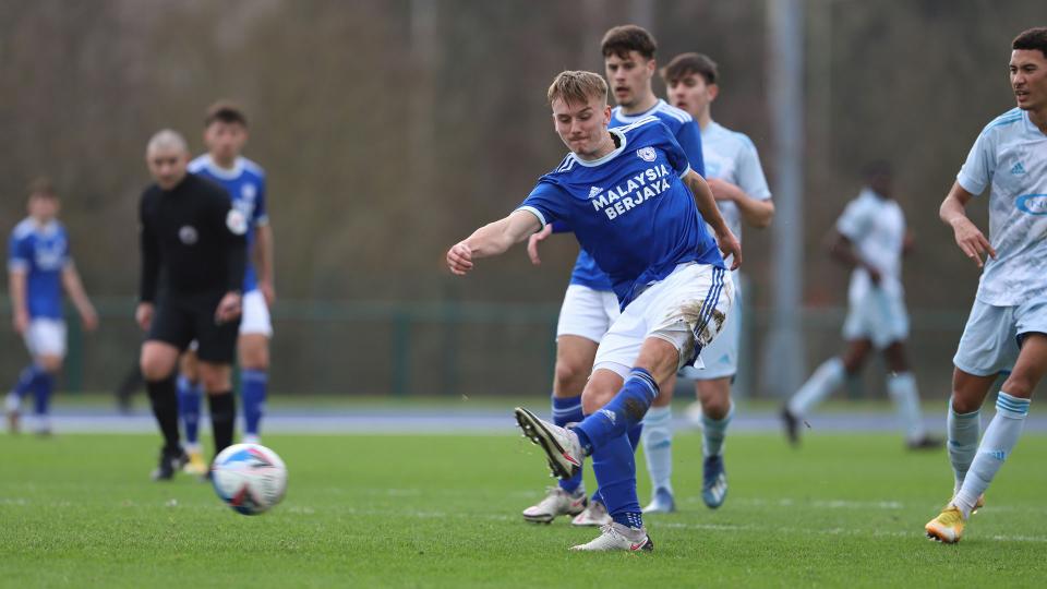 Isaak Davies scores at Ipswich Town...