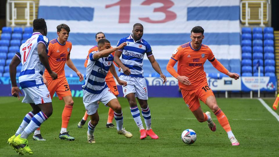 Kieffer Moore in action at the Madejski Stadium...