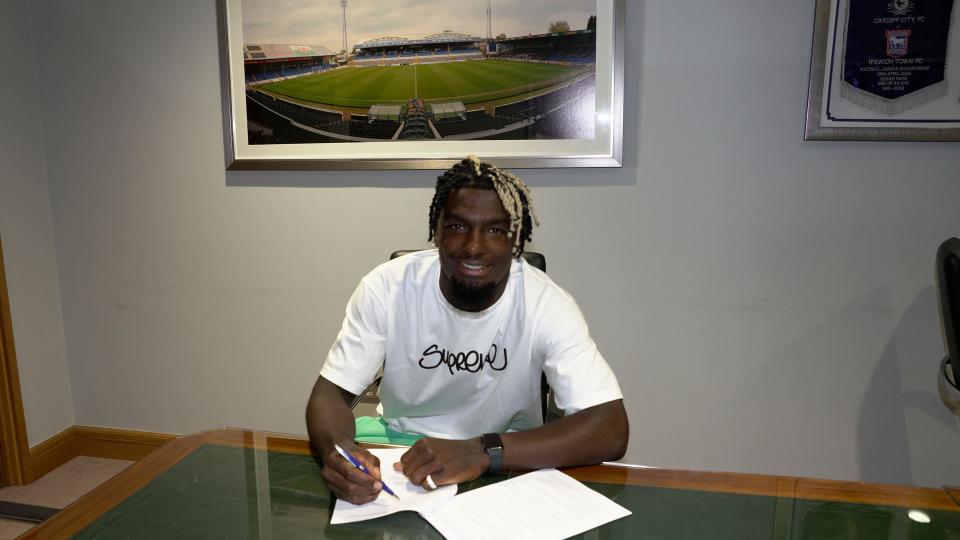 Cédric Kipré has joined the Bluebirds on loan for the 2022/23 campaign...