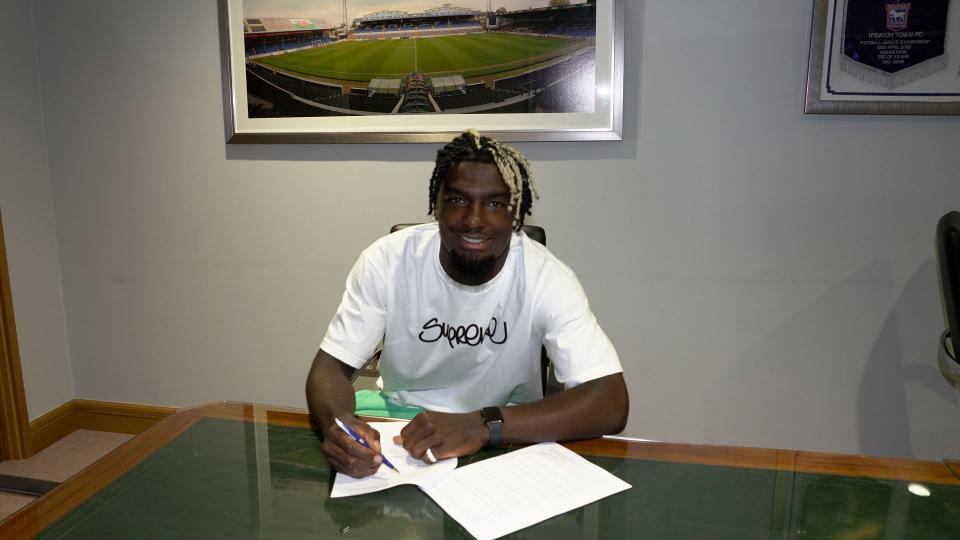 Cédric Kipré has joined the Bluebirds on loan for the 2022/23 campaign...