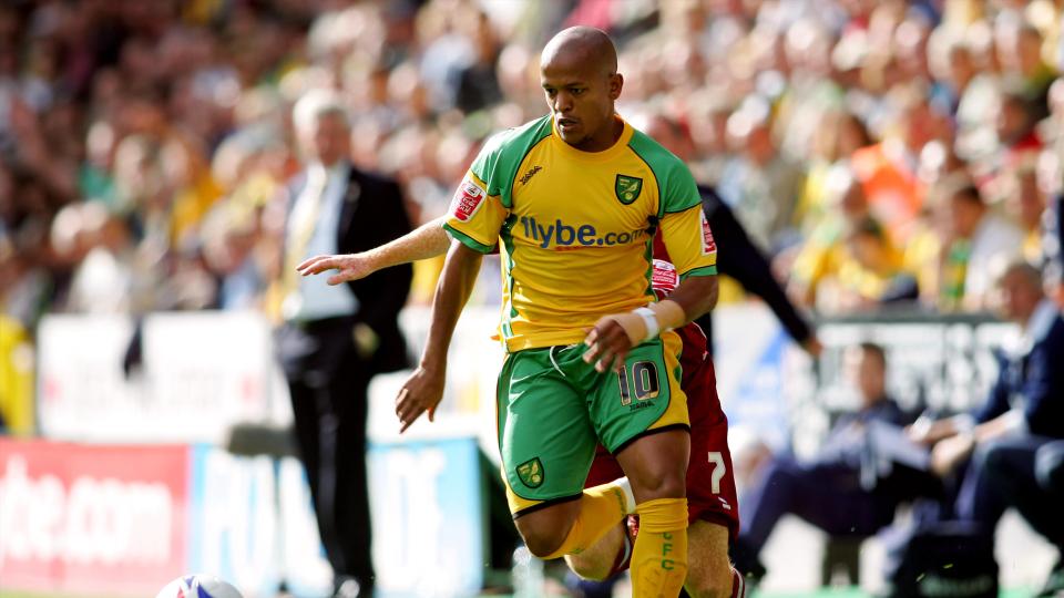 Robert Earnshaw Norwich City
