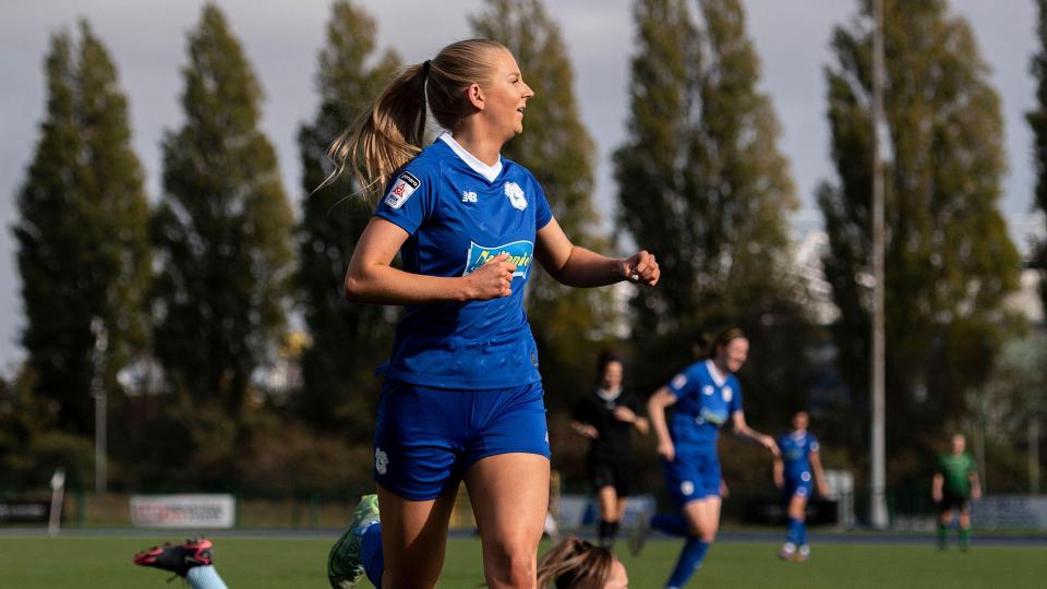 Rhianne Oakley celebrates her goal...