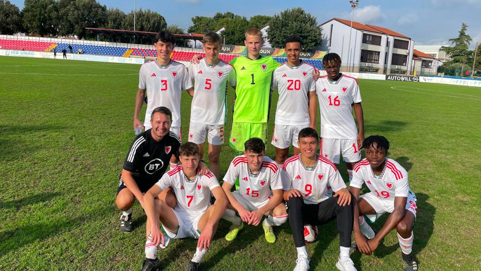 Wales u17