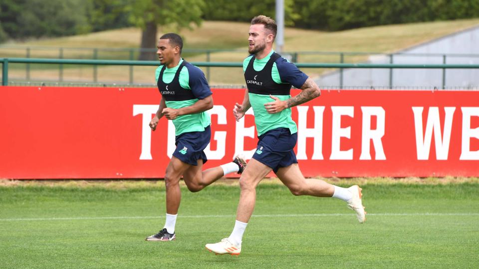 Joe Ralls, Andy Rinomhota