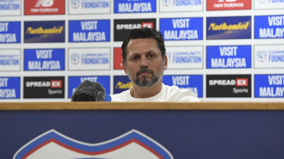 Erol Bulut talks to the press pre-SWFC...